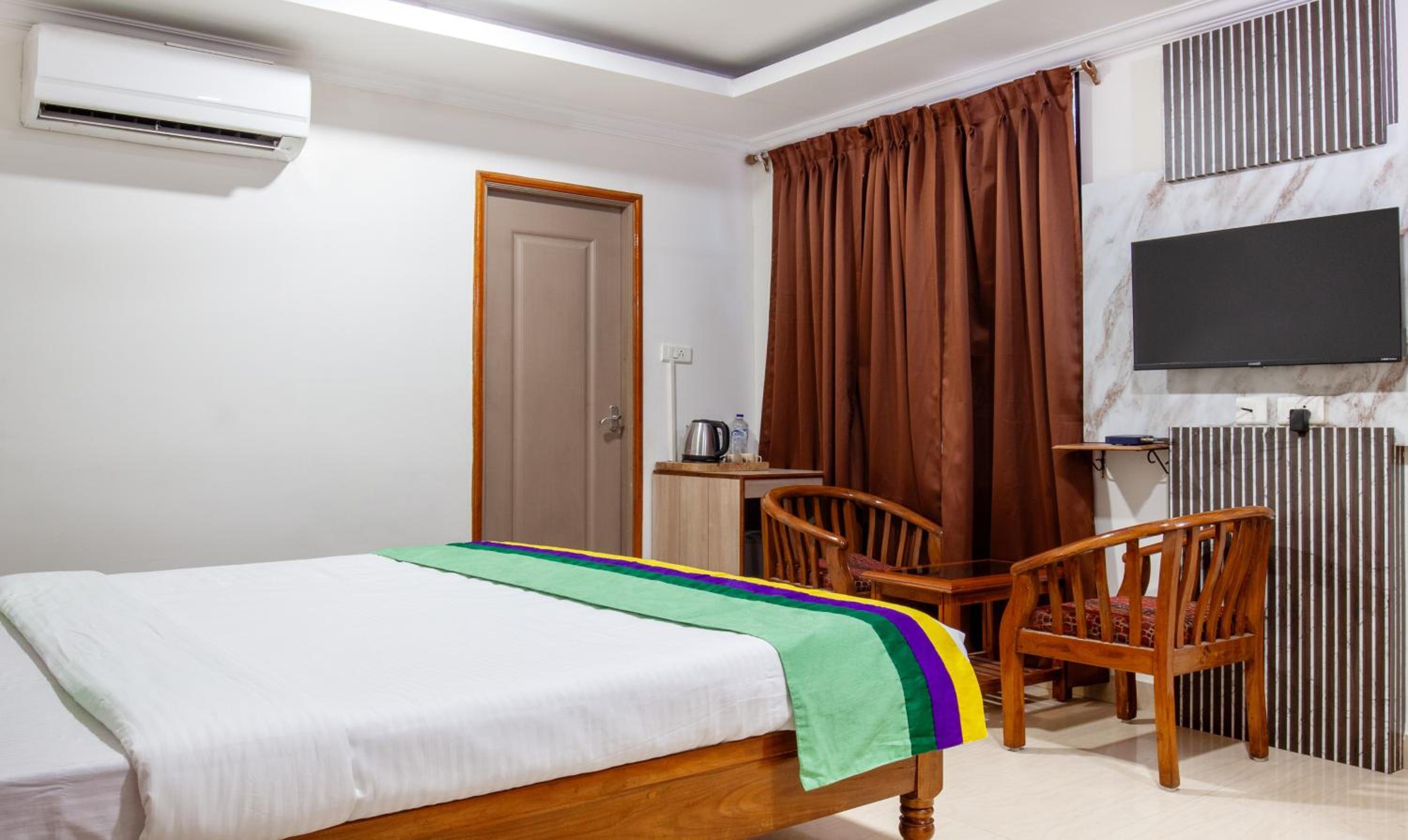 Standard Double Room - Photo 3
