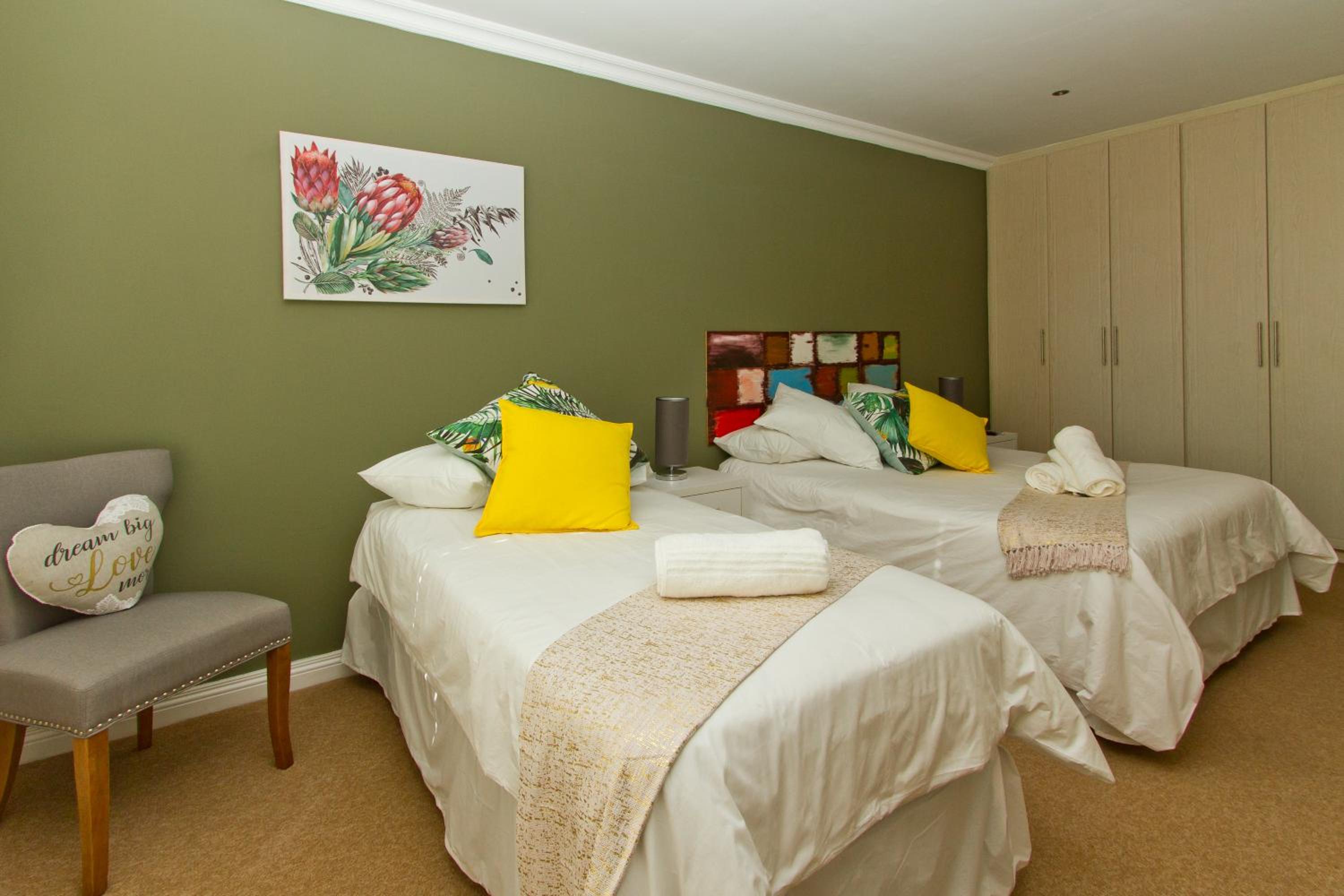 Luxury Triple Room photo 2