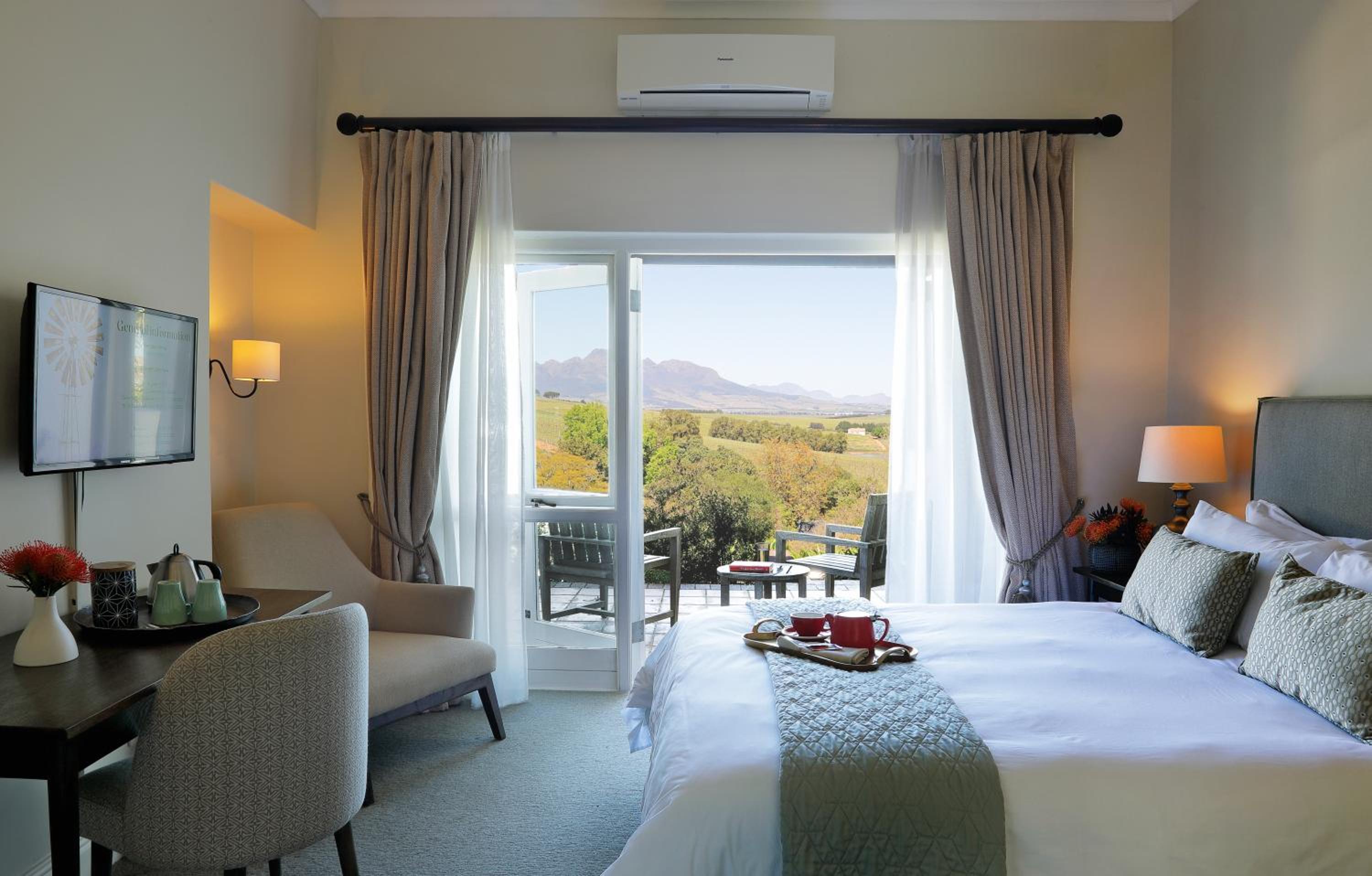 Superior Queen Room