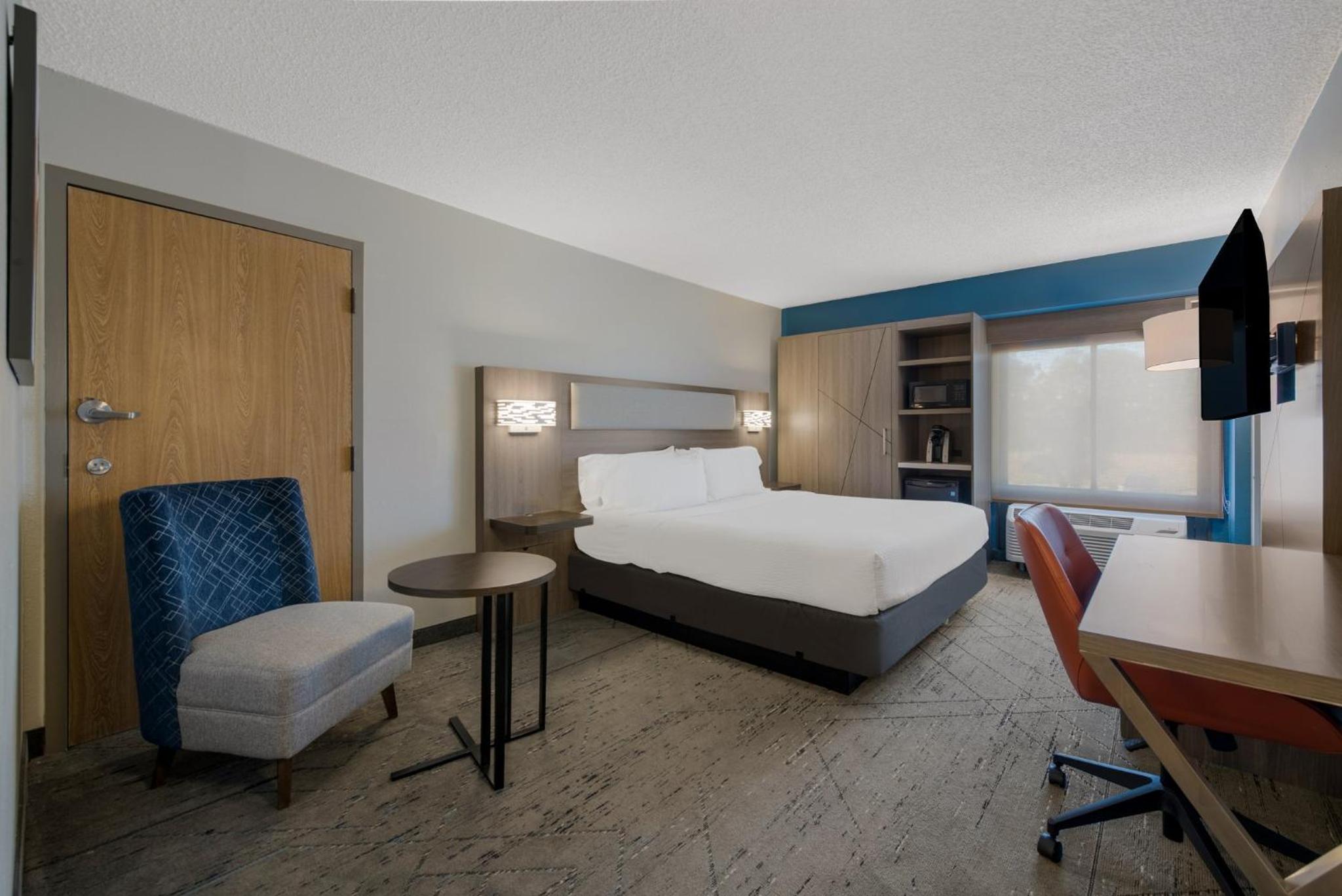 Standard King Room - Photo 1