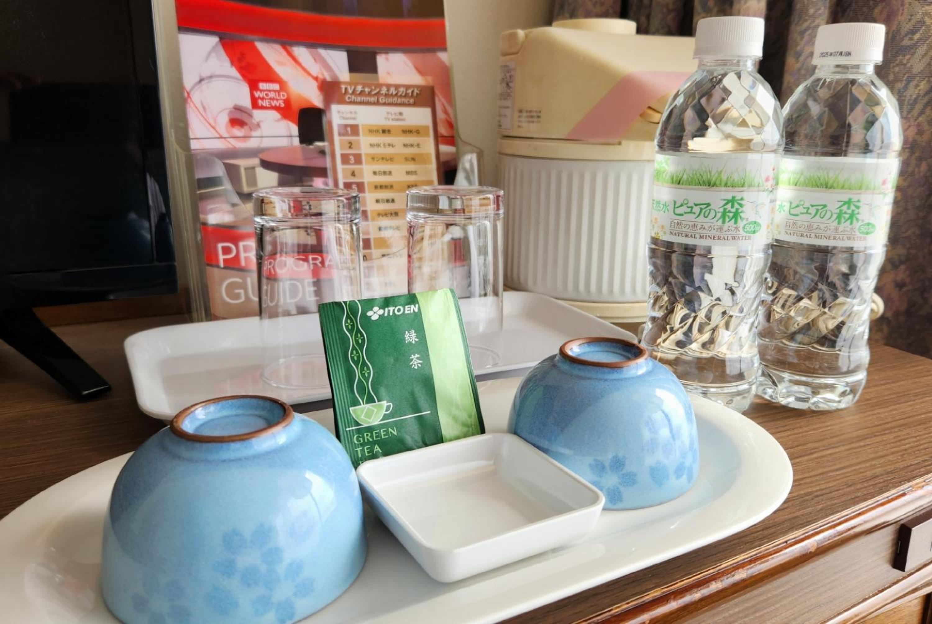 Double Room - Non-Smoking  - Photo 10