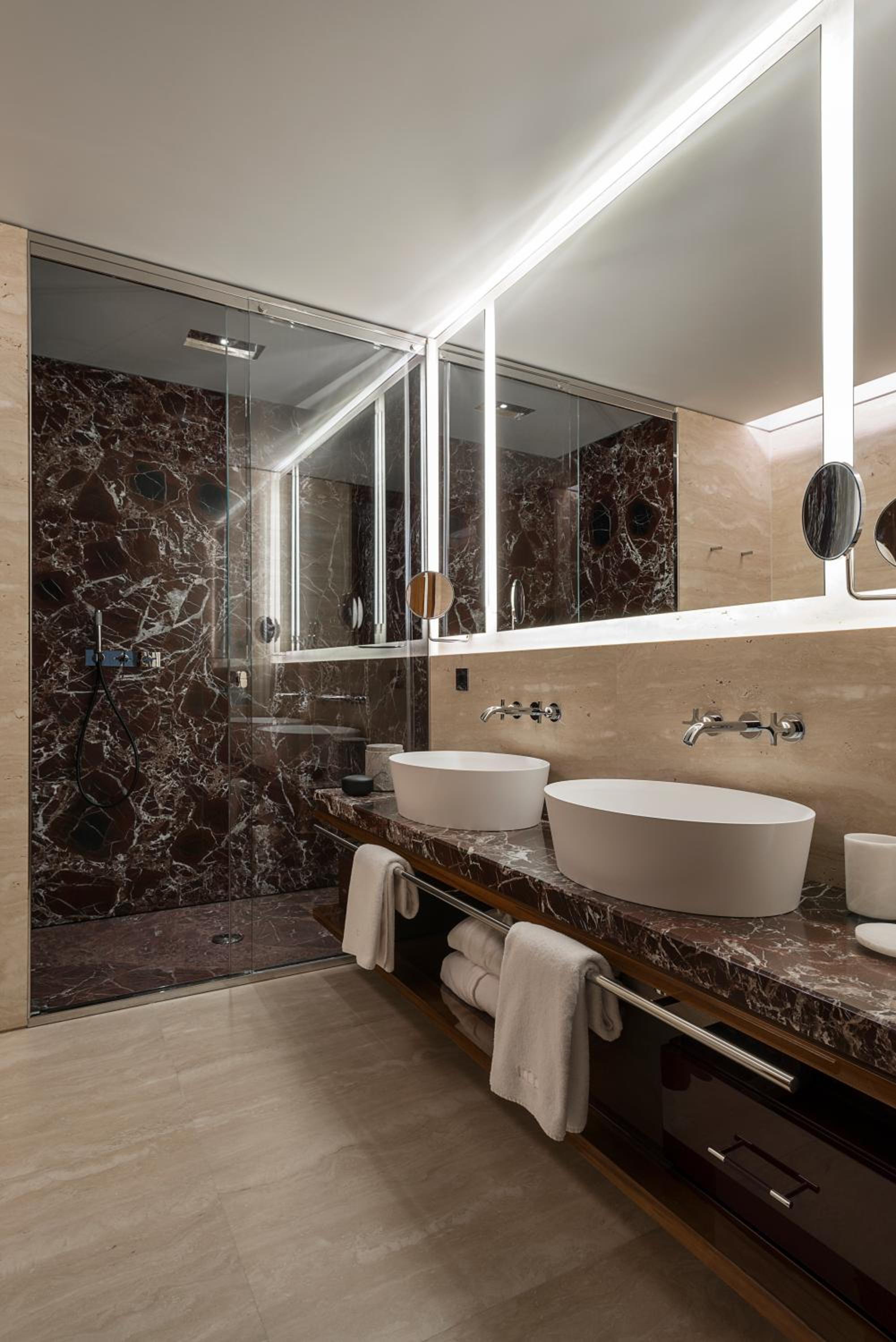Deluxe Suite 3 photo 3