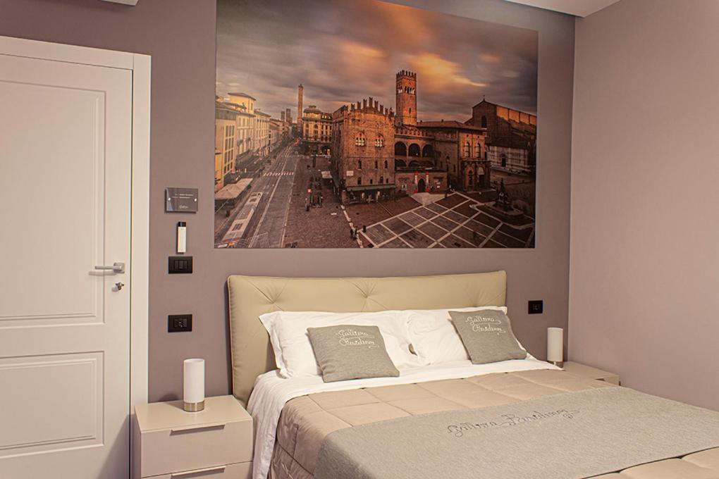 Deluxe Room with Private Bathroom