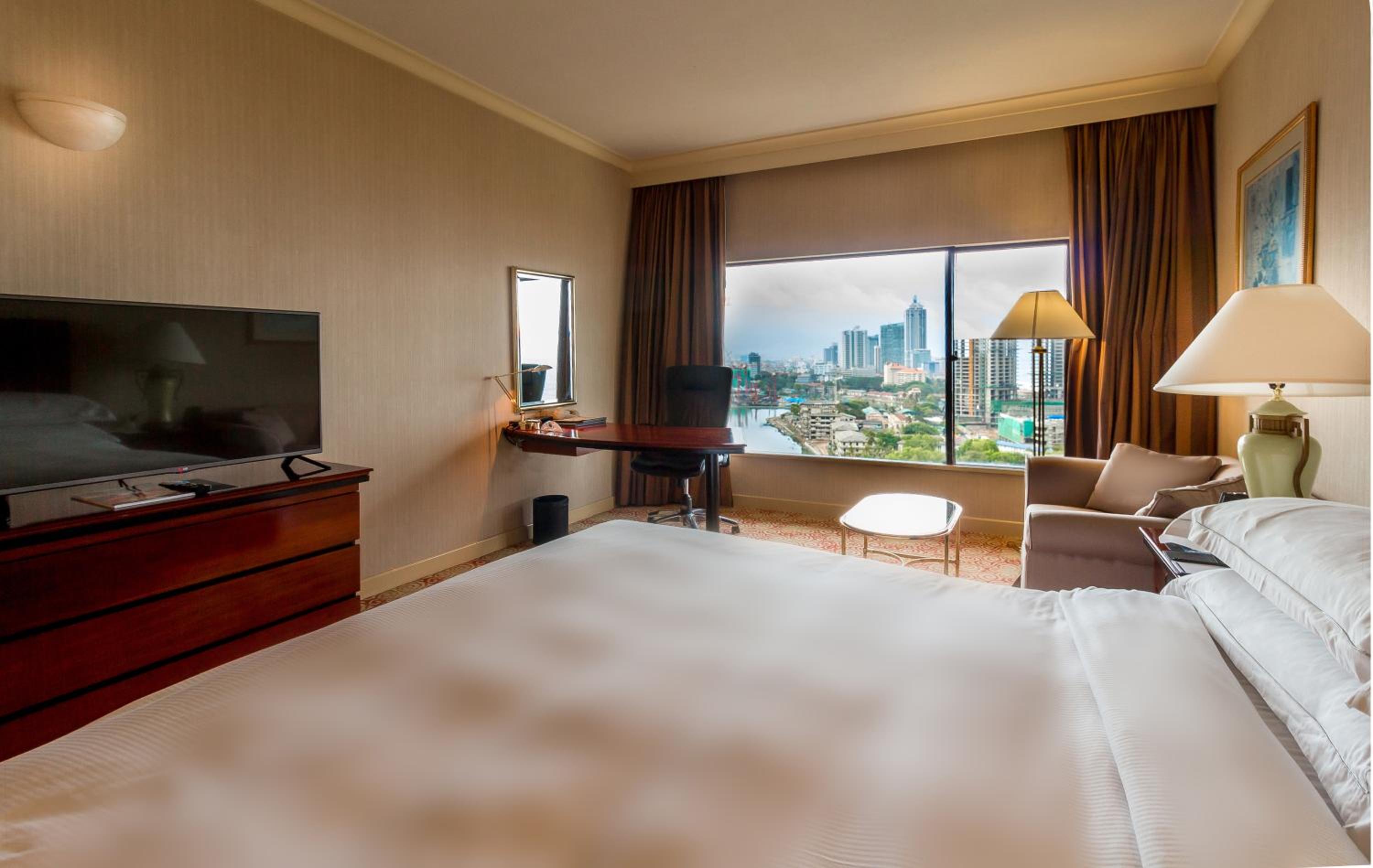 Deluxe King Room photo 2