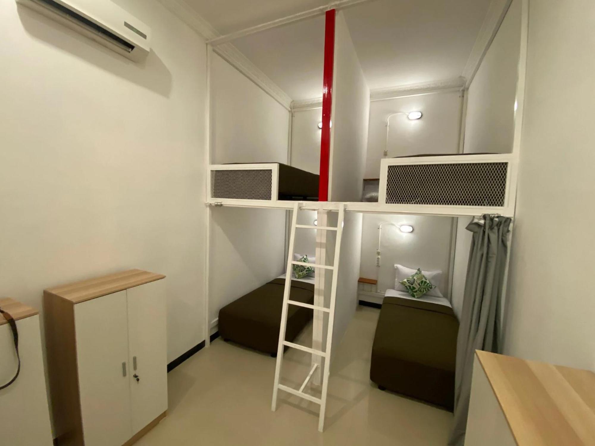 Bed in 4-Bed Mixed Dormitory Room photo 1