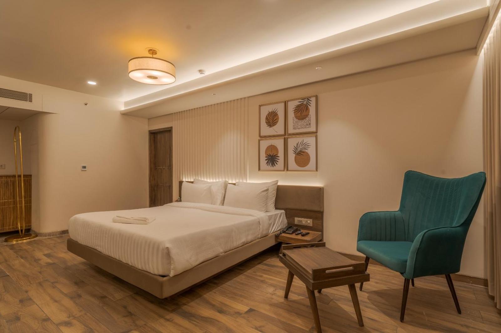 Large Double Room