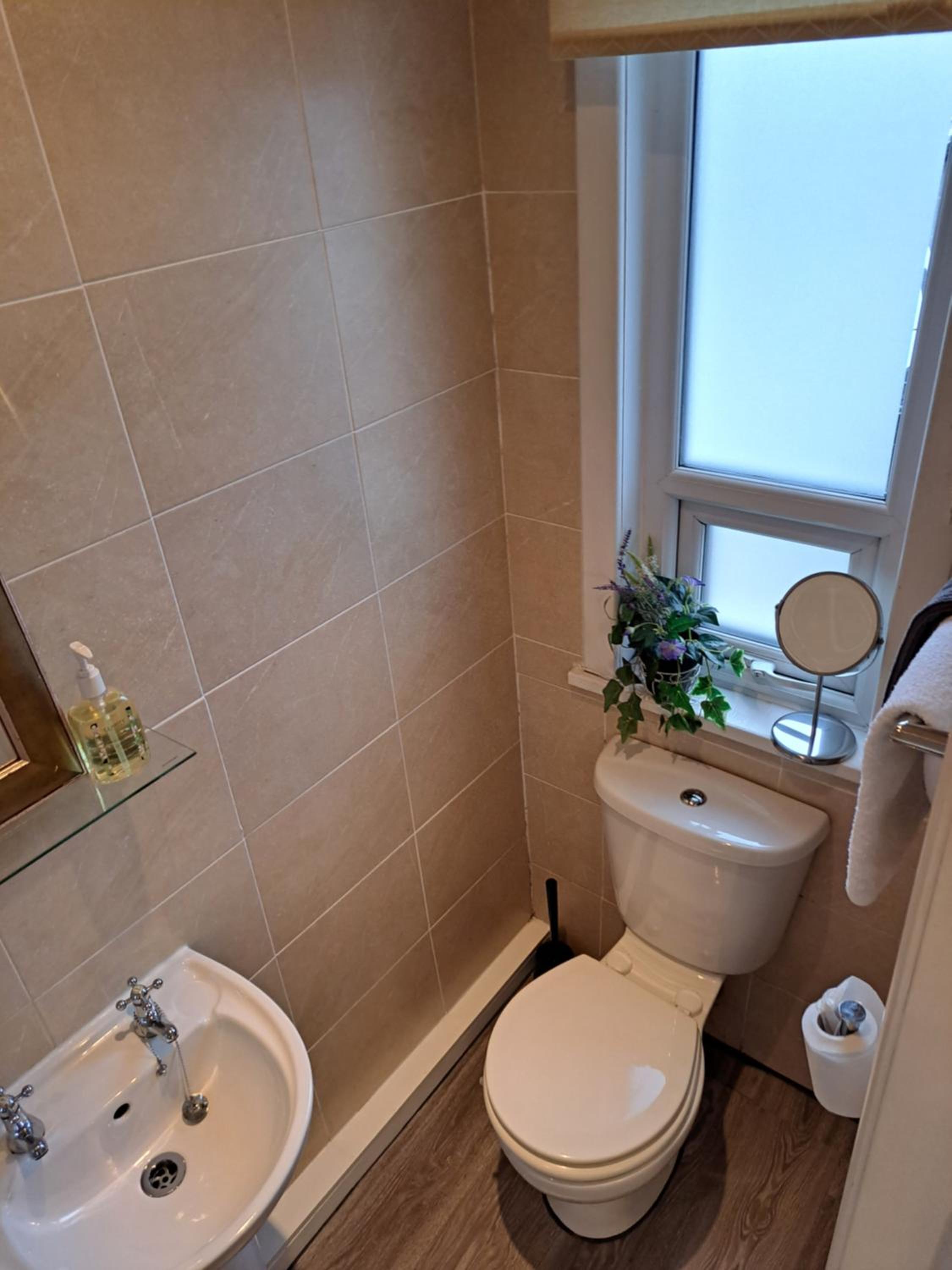 Double Room - Photo 21