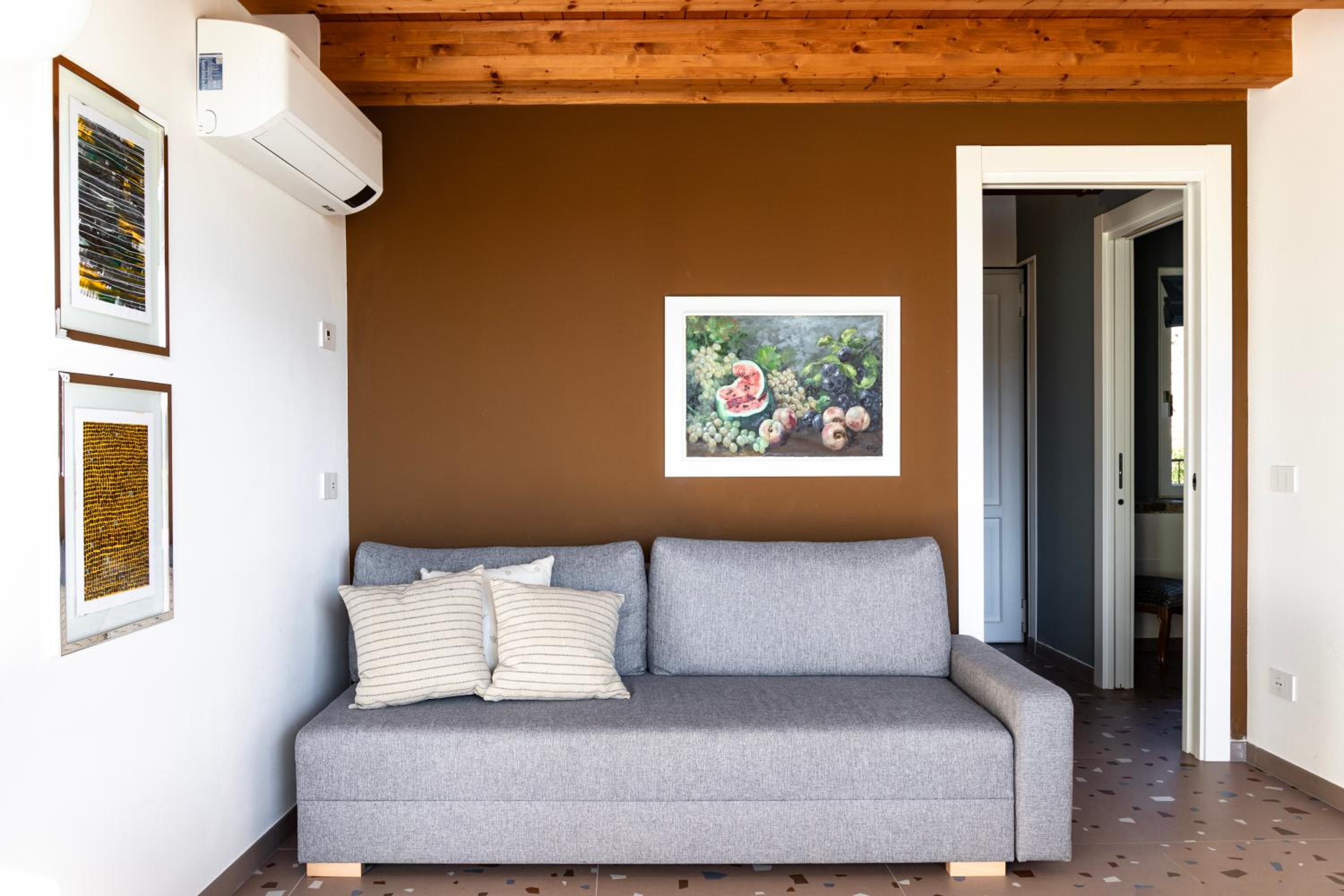 Apartment - Split Level