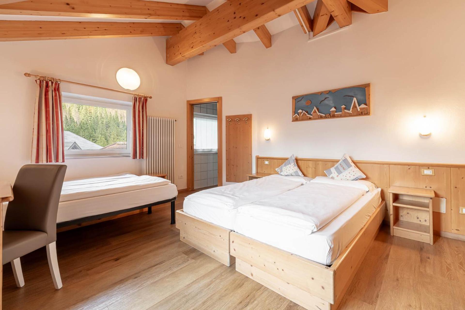 Quadruple Room - Photo 7