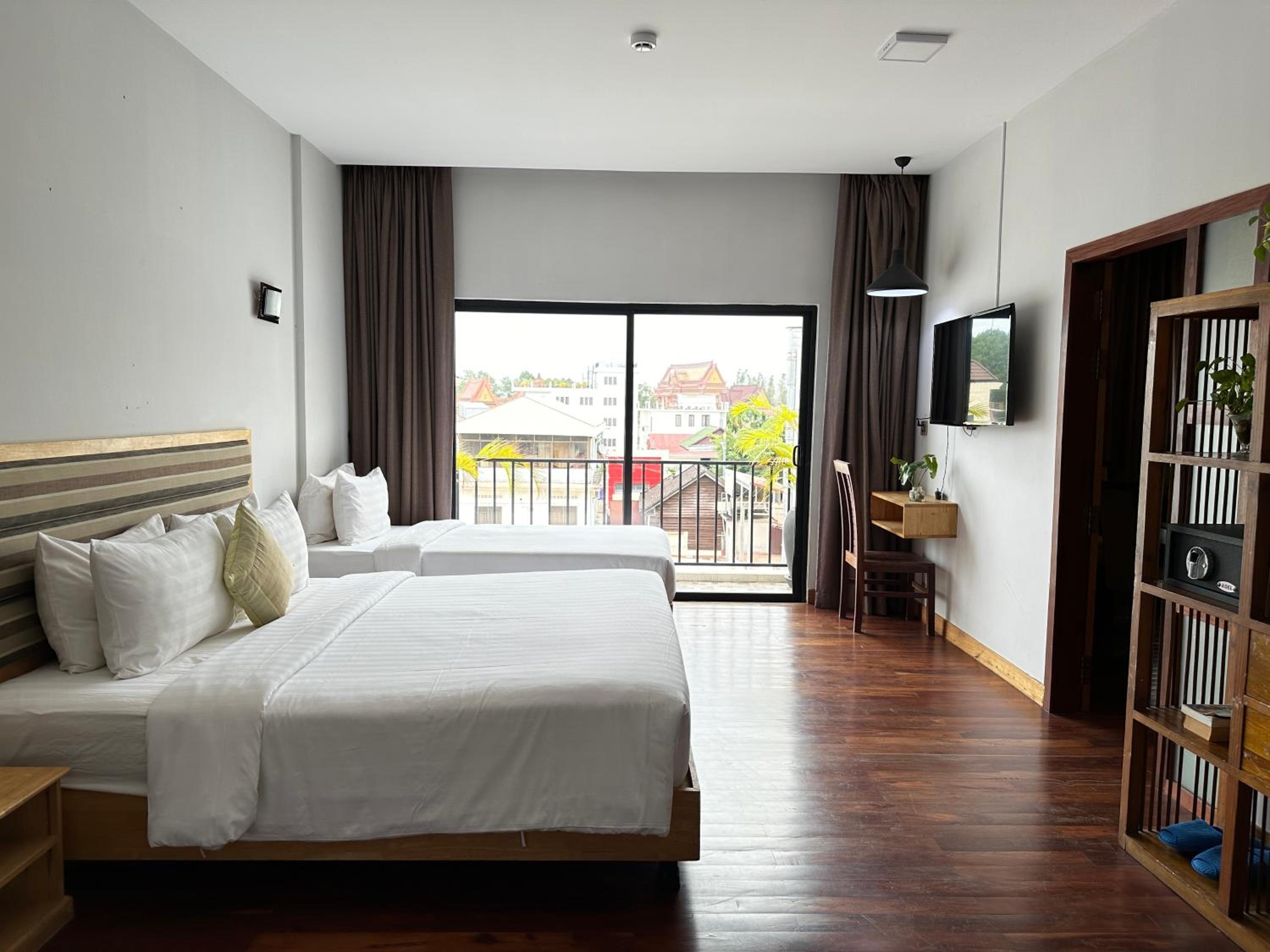 Family Suite - Photo 2