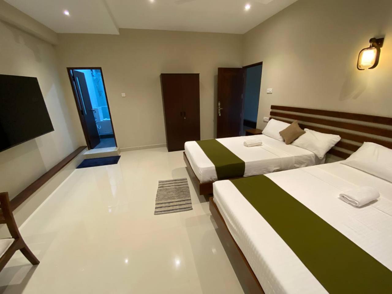 Deluxe Family Room photo 2