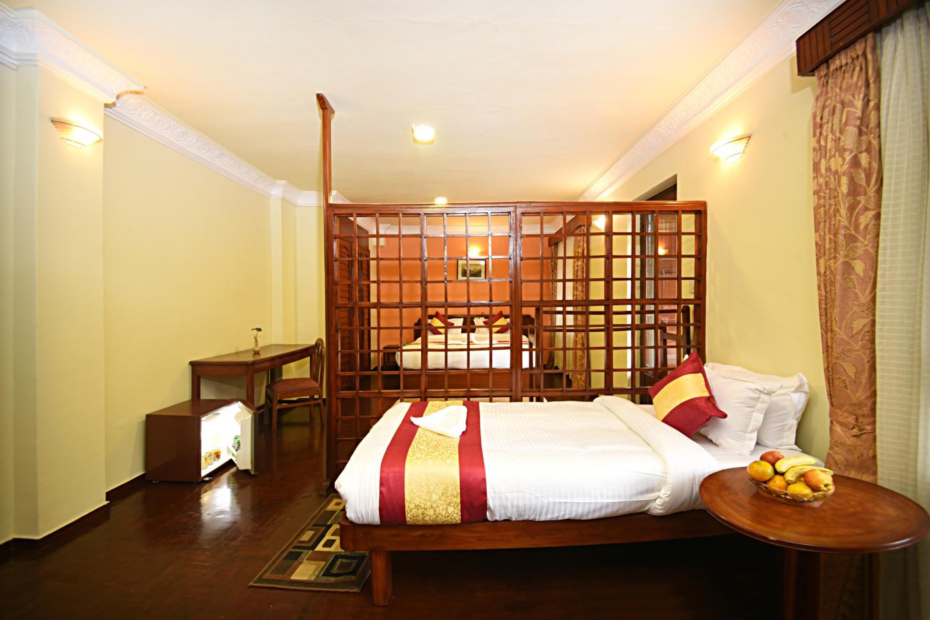 Deluxe Double or Twin Room with Balcony - Photo 2