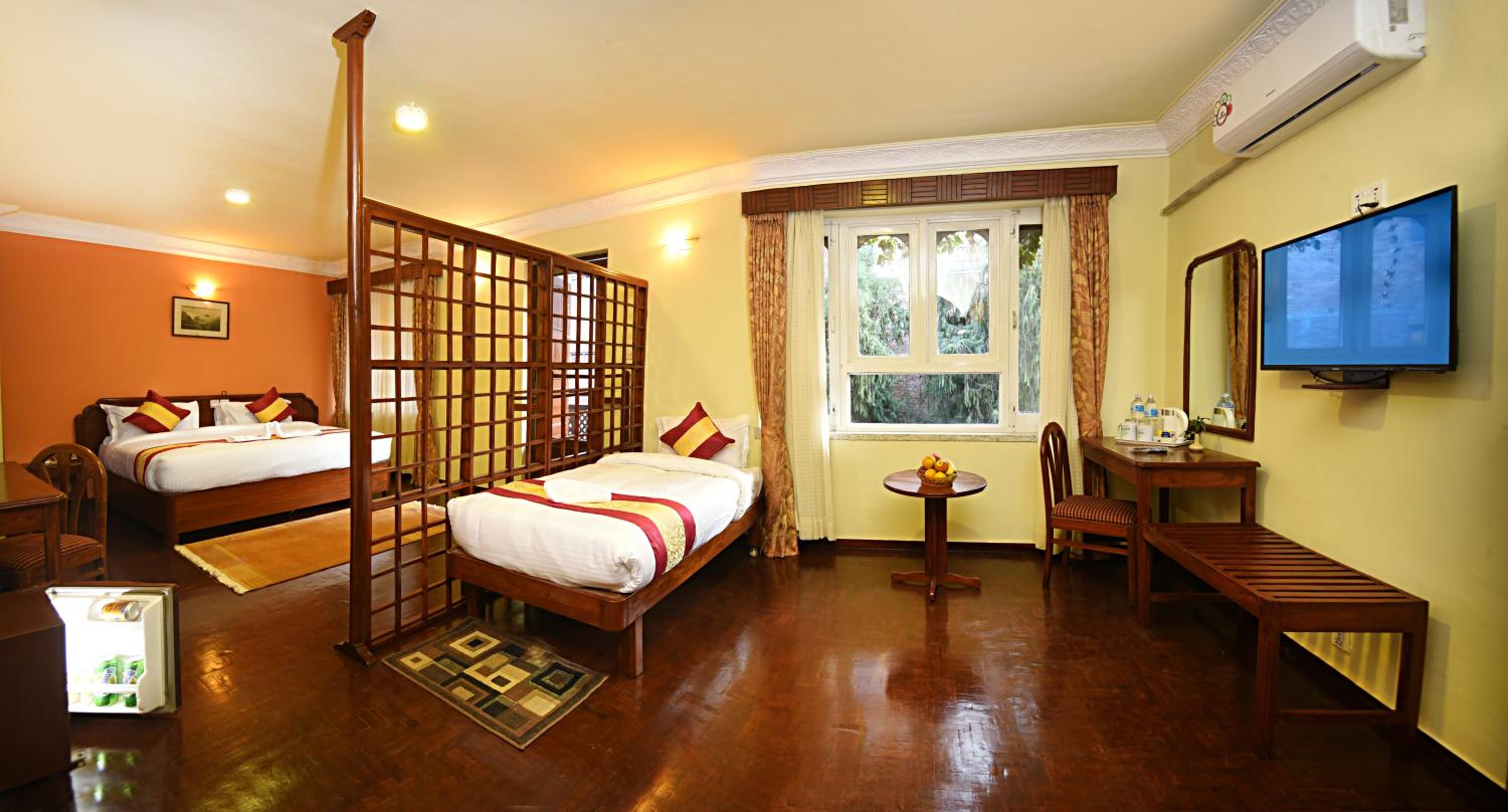 Deluxe Double or Twin Room with Balcony - Photo 5