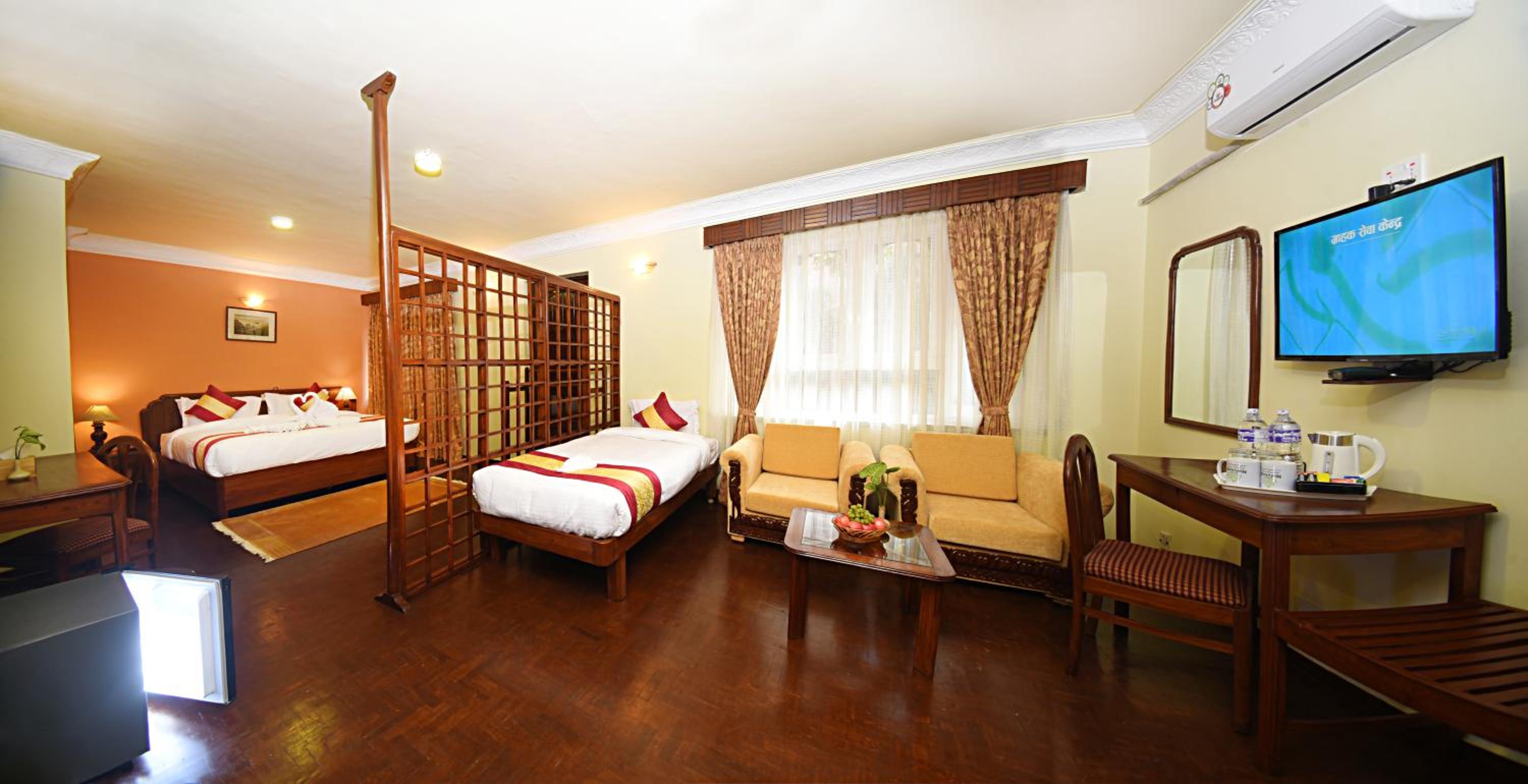 Deluxe Double or Twin Room with Balcony - Photo 6