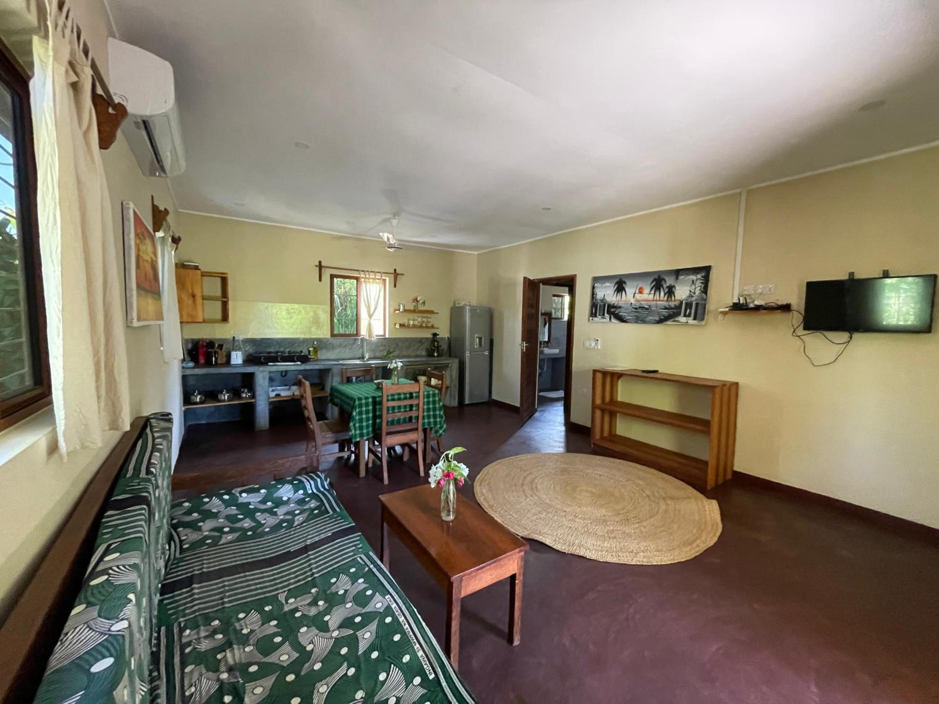 One-Bedroom Apartment - Photo 25