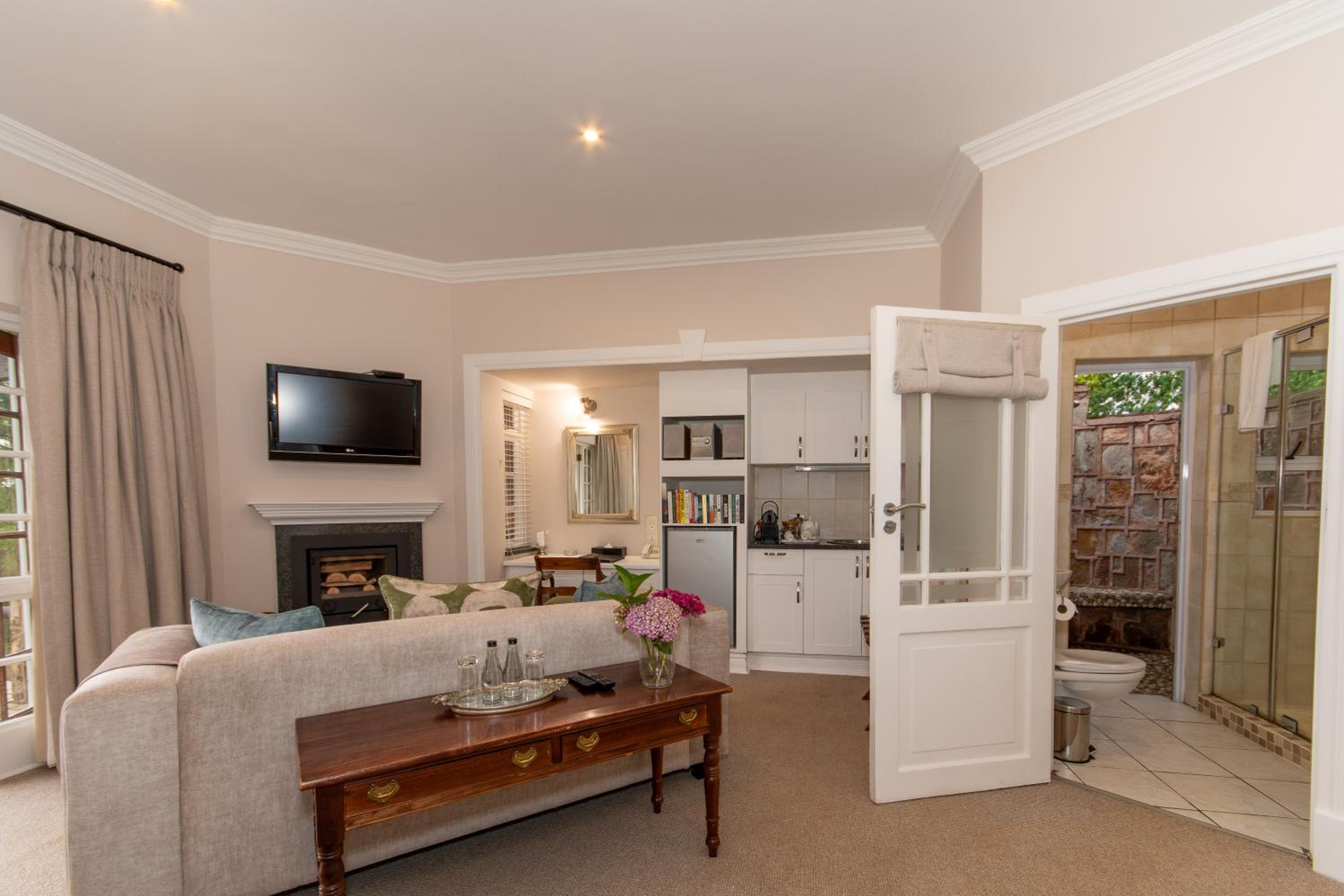 Luxury Room photo 2