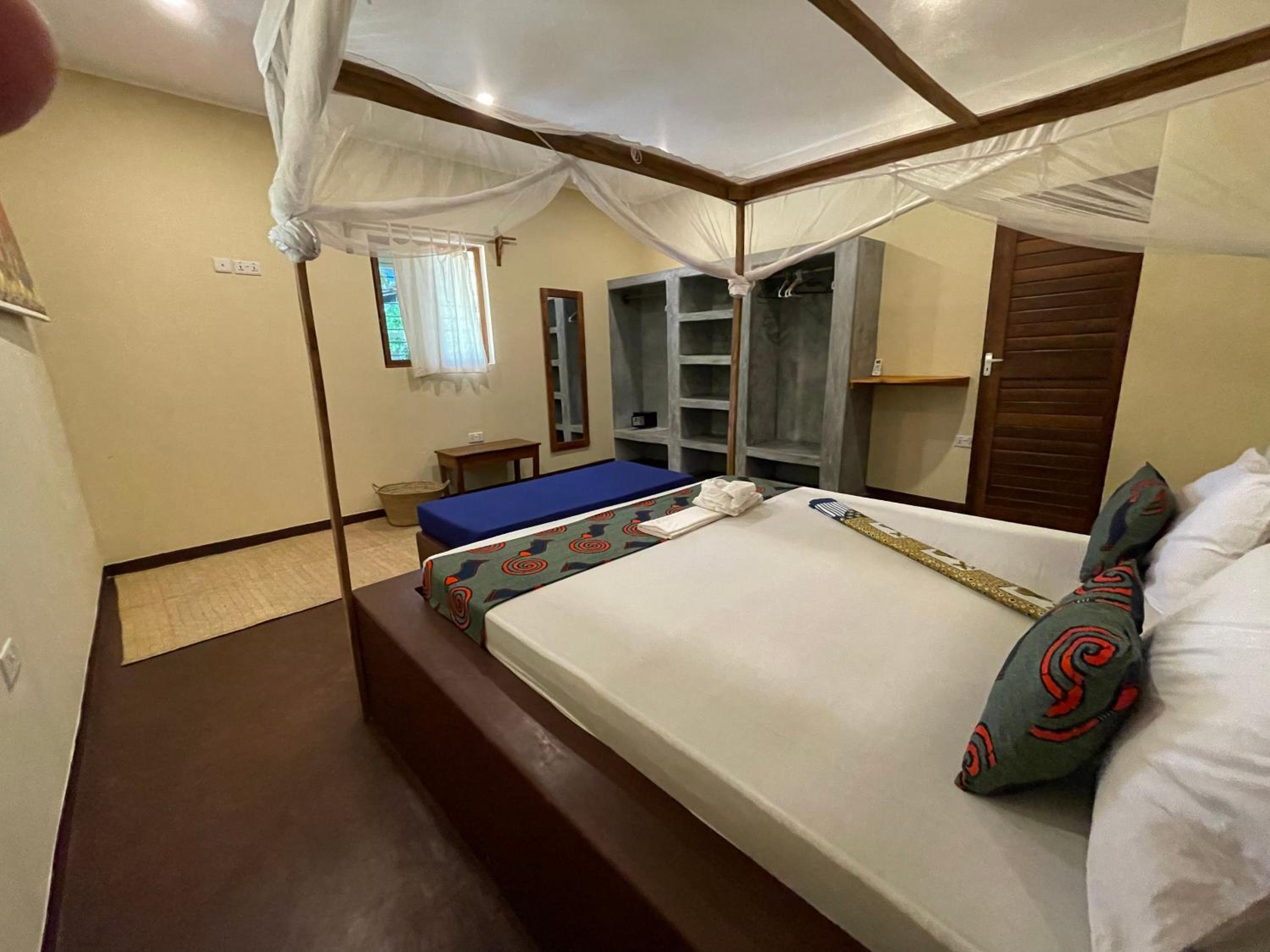 One-Bedroom Apartment - Photo 22