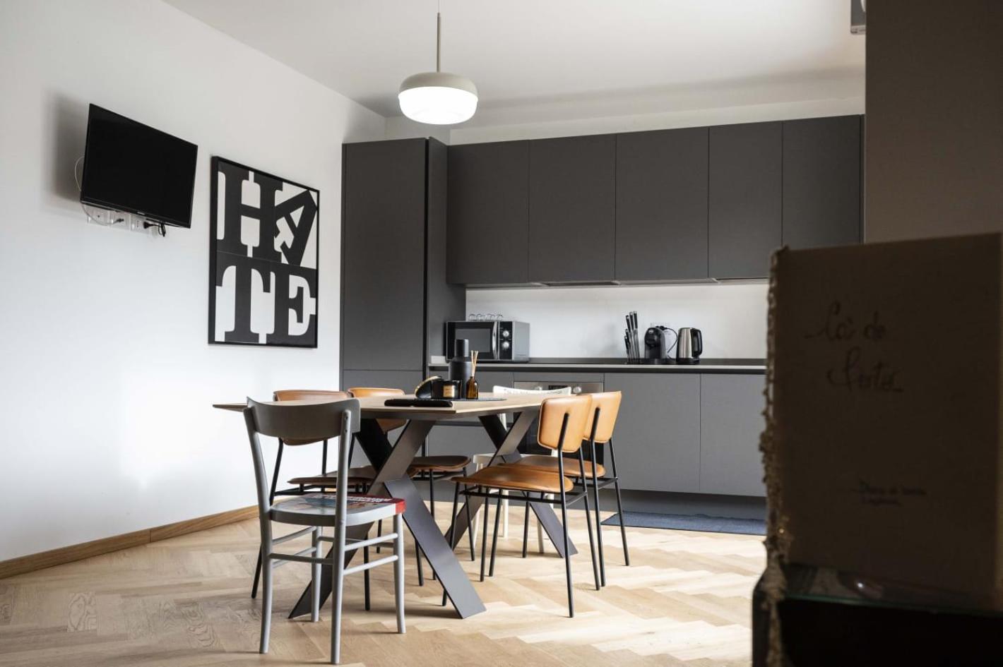 Two-Bedroom Apartment photo 2