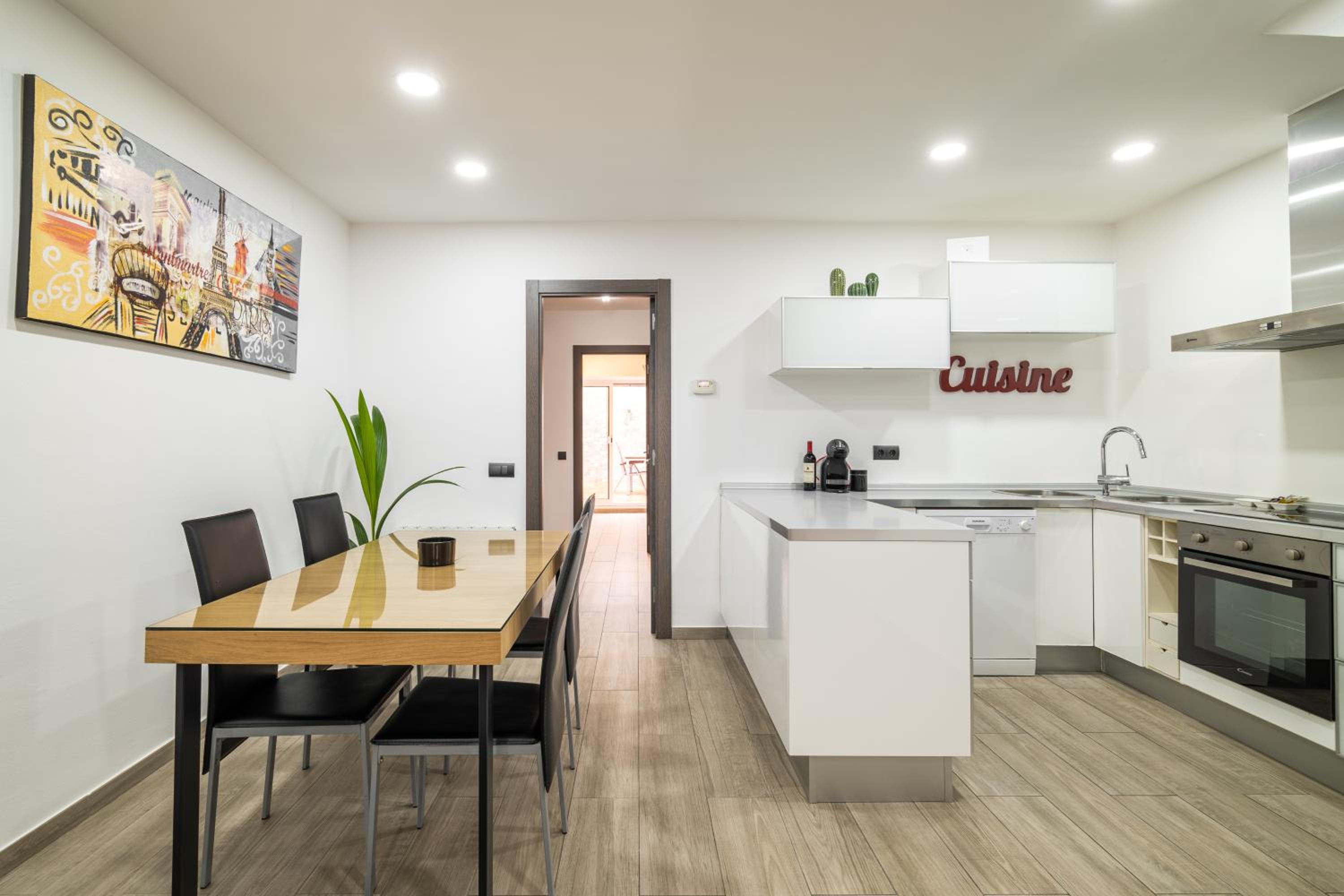 Apartment - Ground Floor - Photo 3