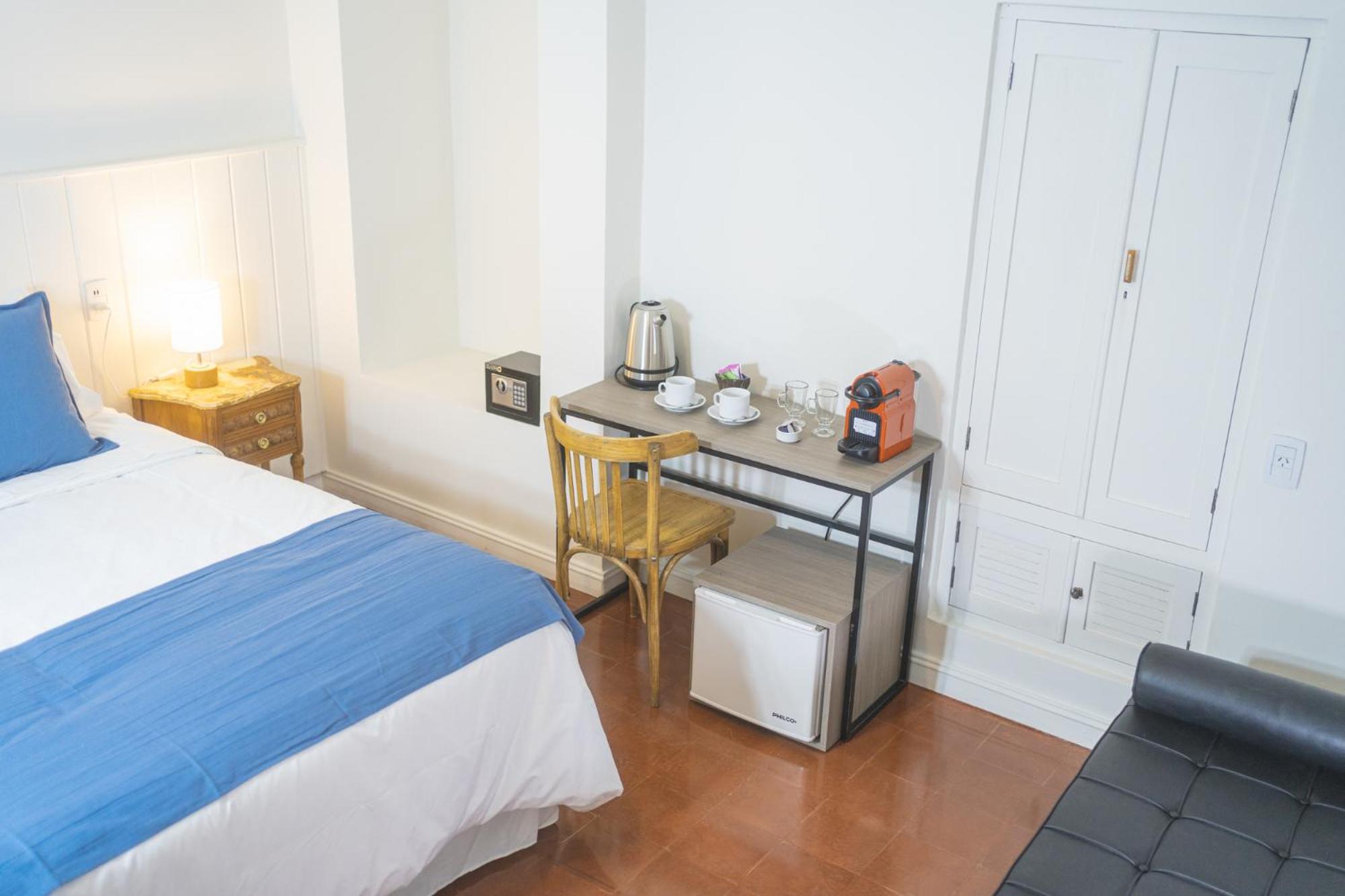 Standard Double Room photo 3