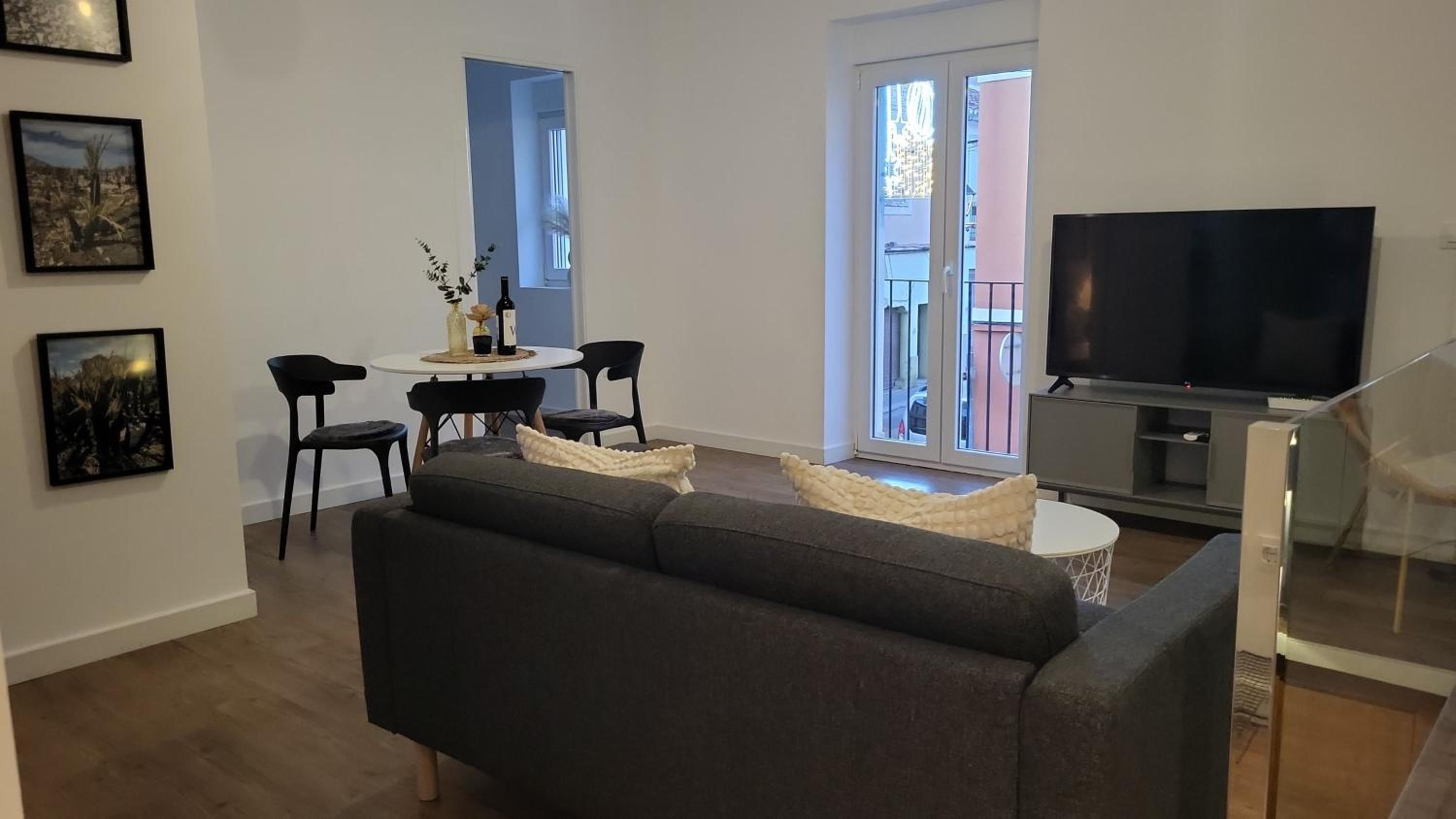 Two-Bedroom Apartment photo 2