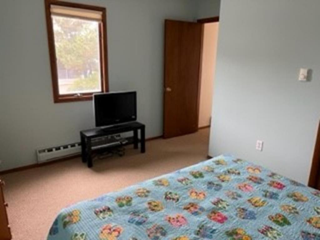 Four-Bedroom Holiday Home photo 3