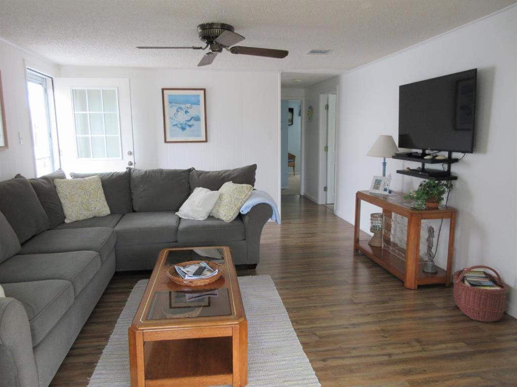 Three-Bedroom Apartment photo 1
