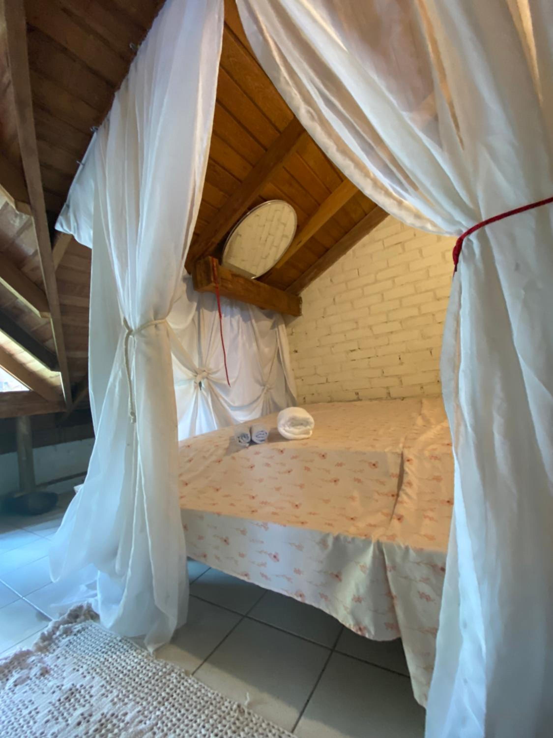 Basic Triple Room With Shared Bathroom