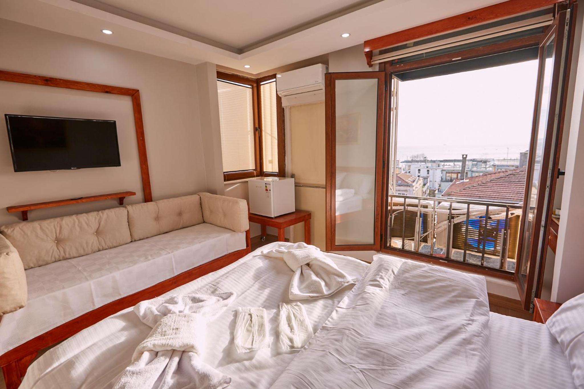 Deluxe Double Room with Sea View photo 1