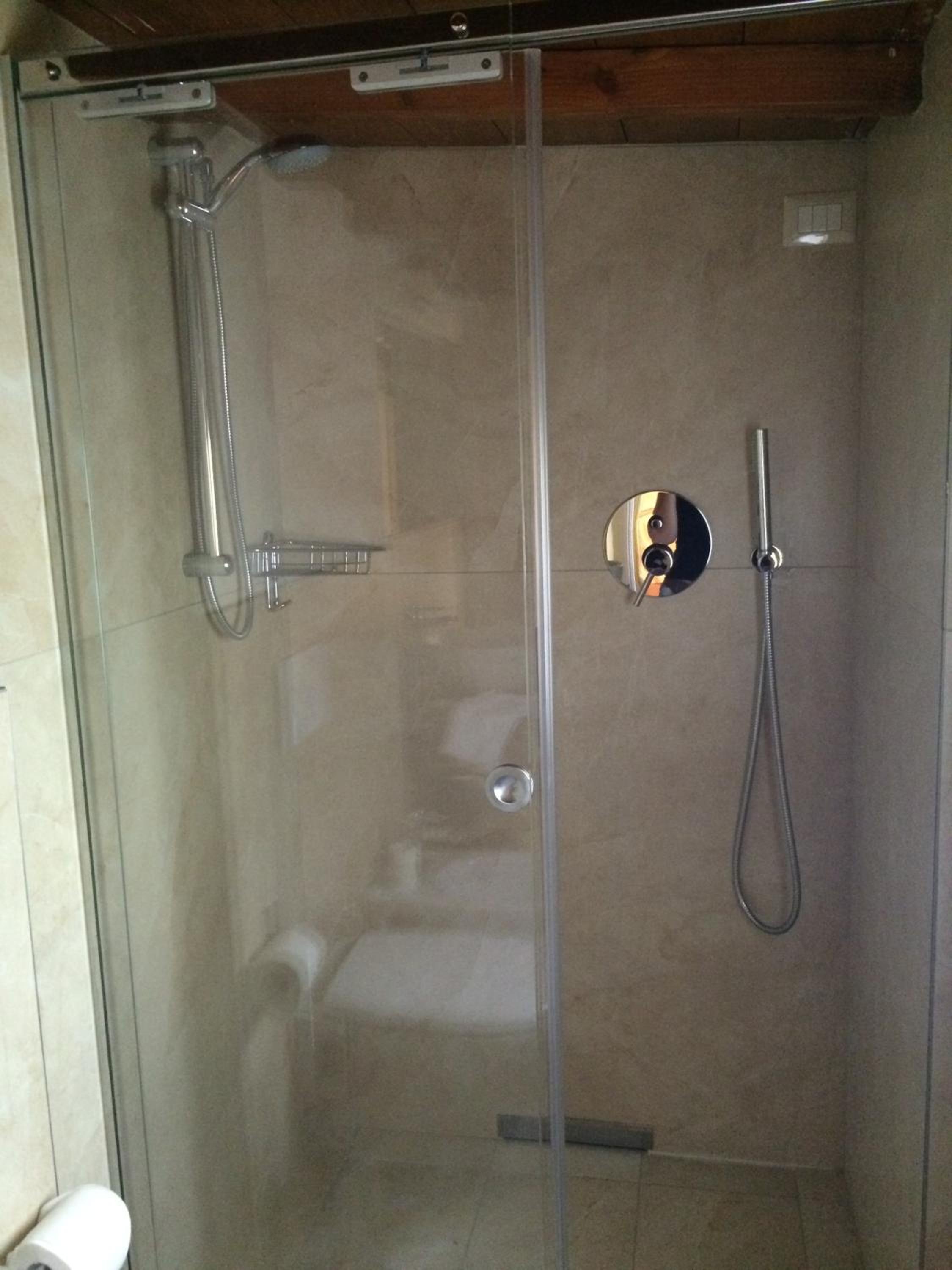 Comfort Triple Room with Shower photo 2