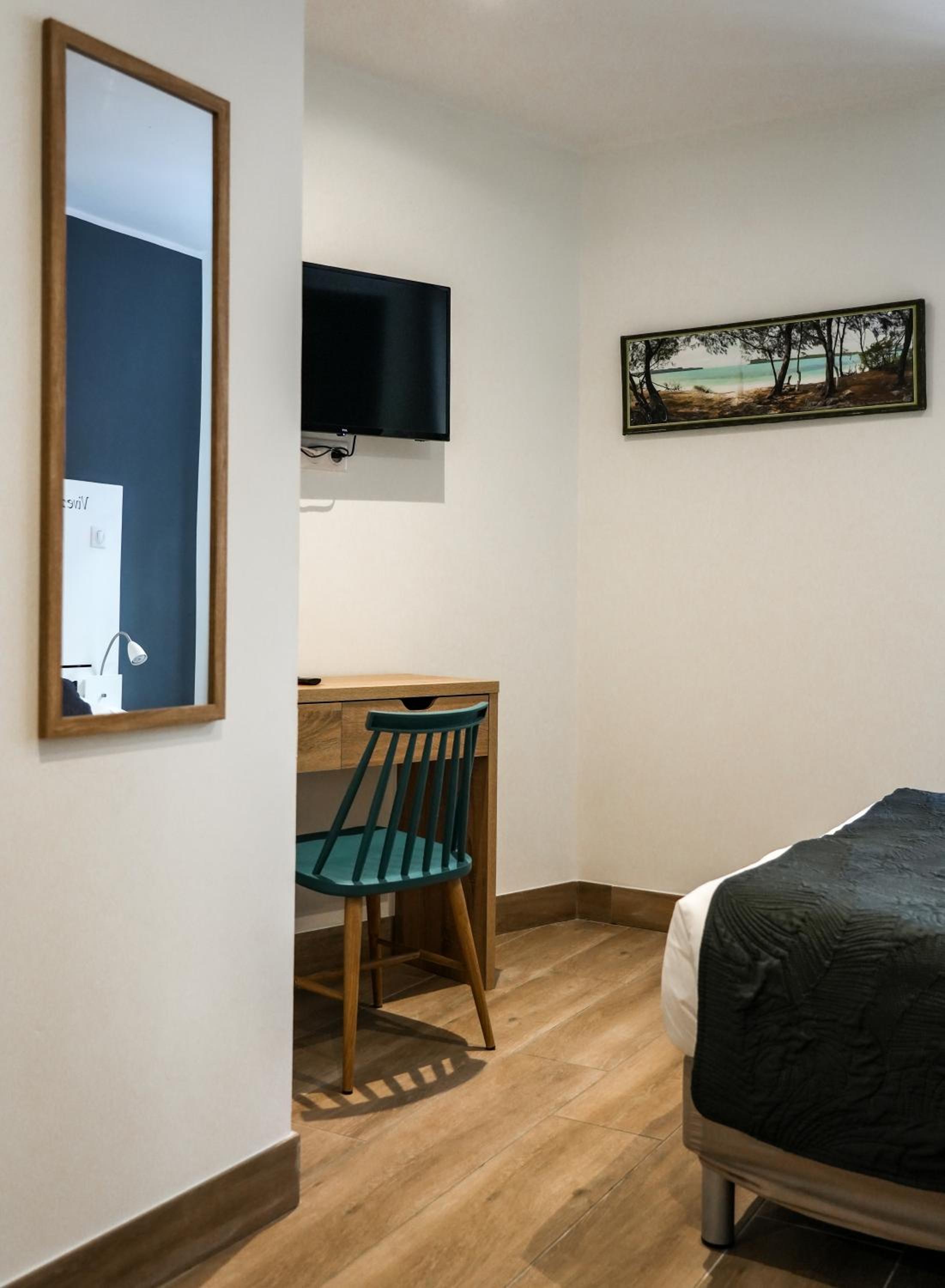 Standard Double Room - Photo 1