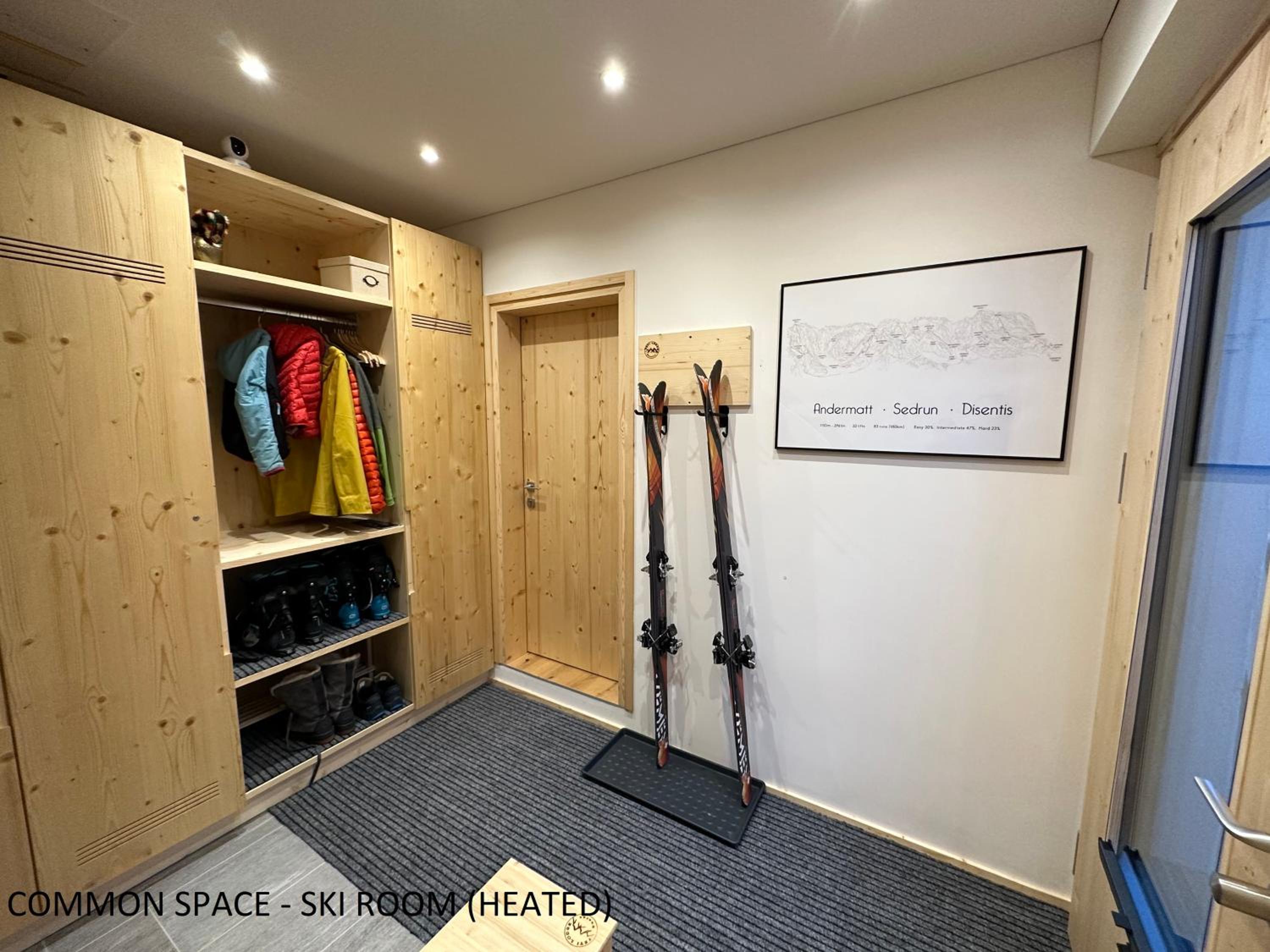 Standard Double Room - Photo 11