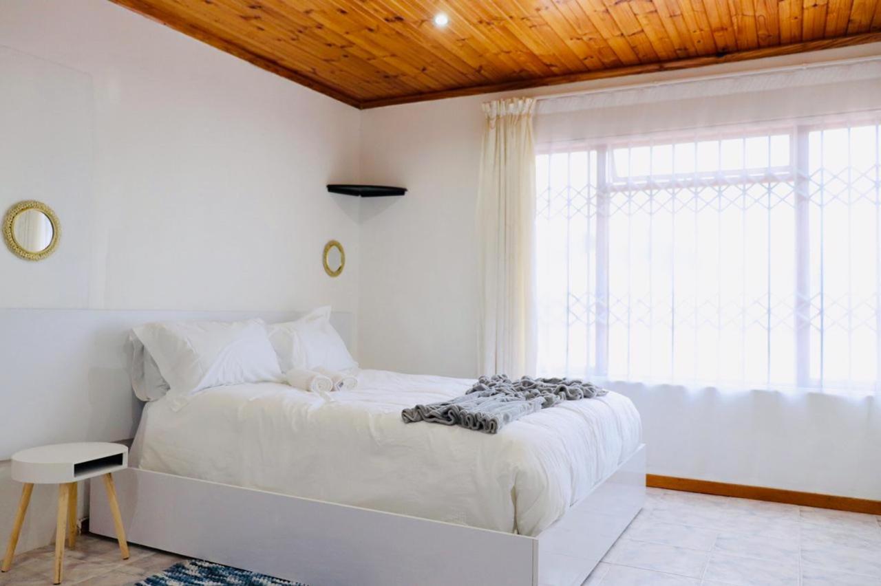 Deluxe Queen Room photo 2