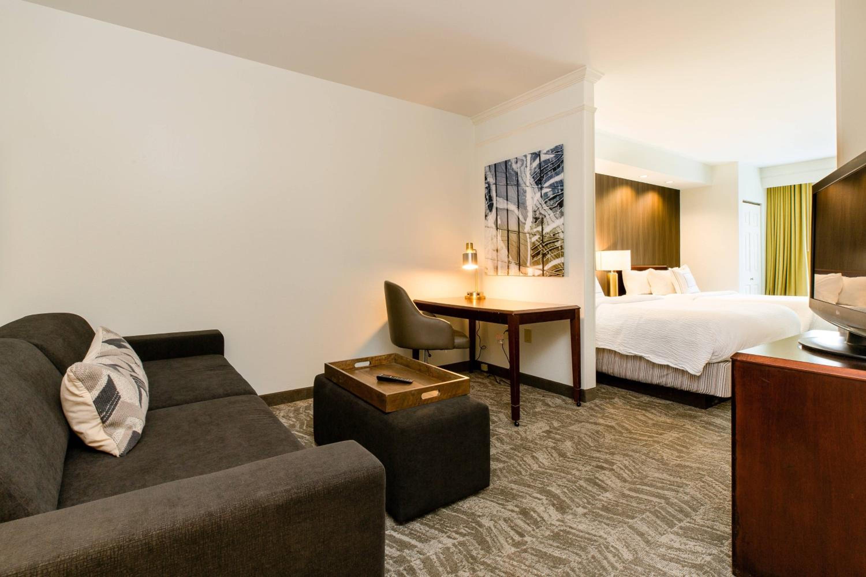 Double Suite with Two Double Beds and Trundle Sofa photo 1