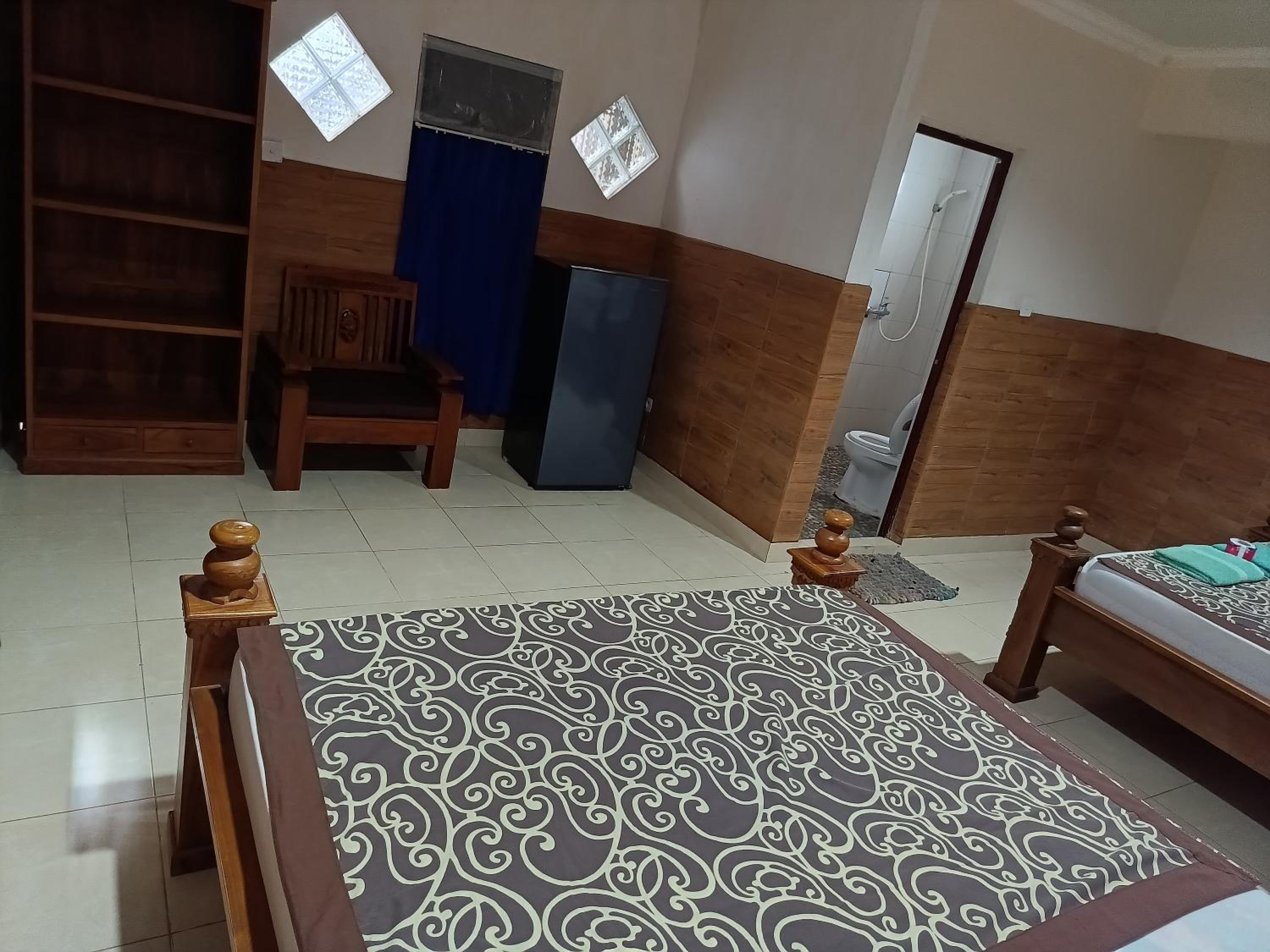 Double or Twin Room - Photo 2
