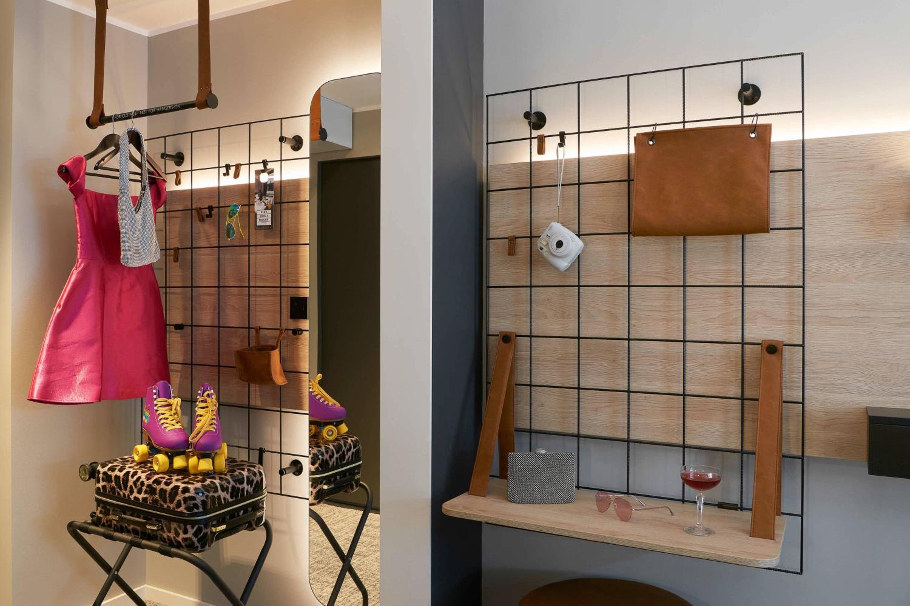 Moxy Queen Room - Photo 4