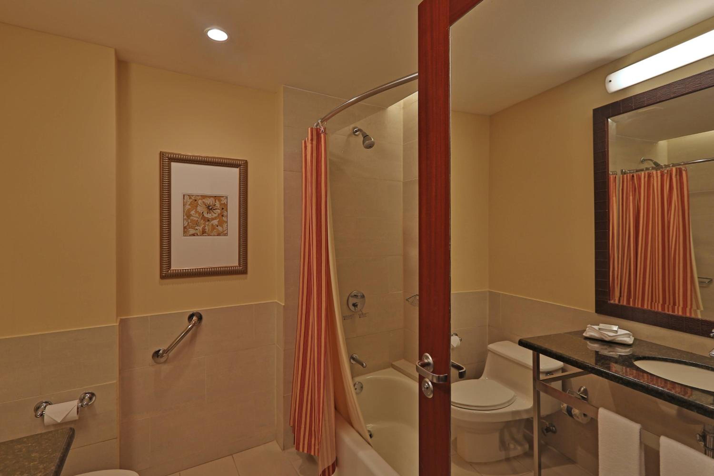 Double Room with Two Double Beds - Photo 9