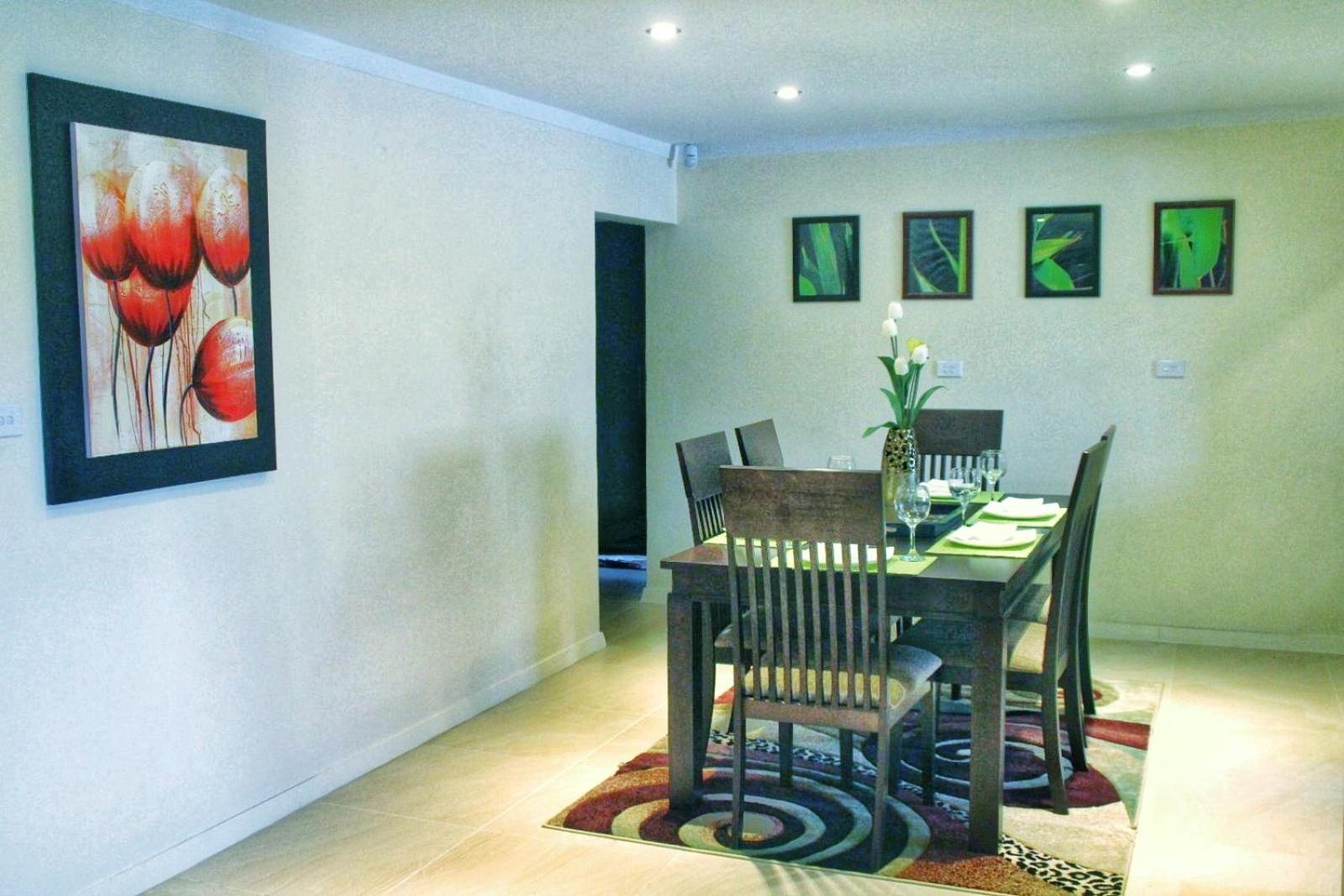 Three-Bedroom Apartment photo 2