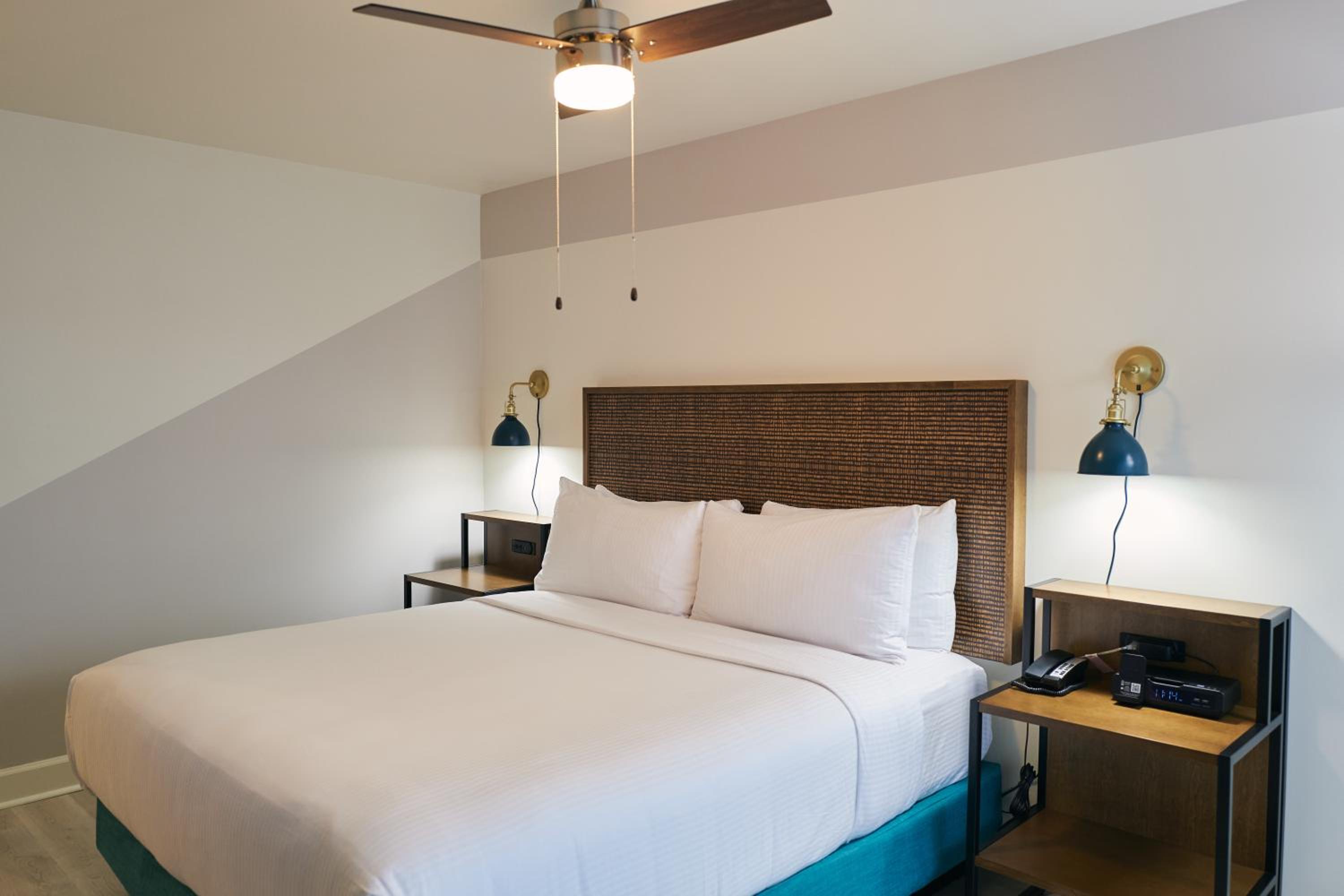 King Suite - Photo 1