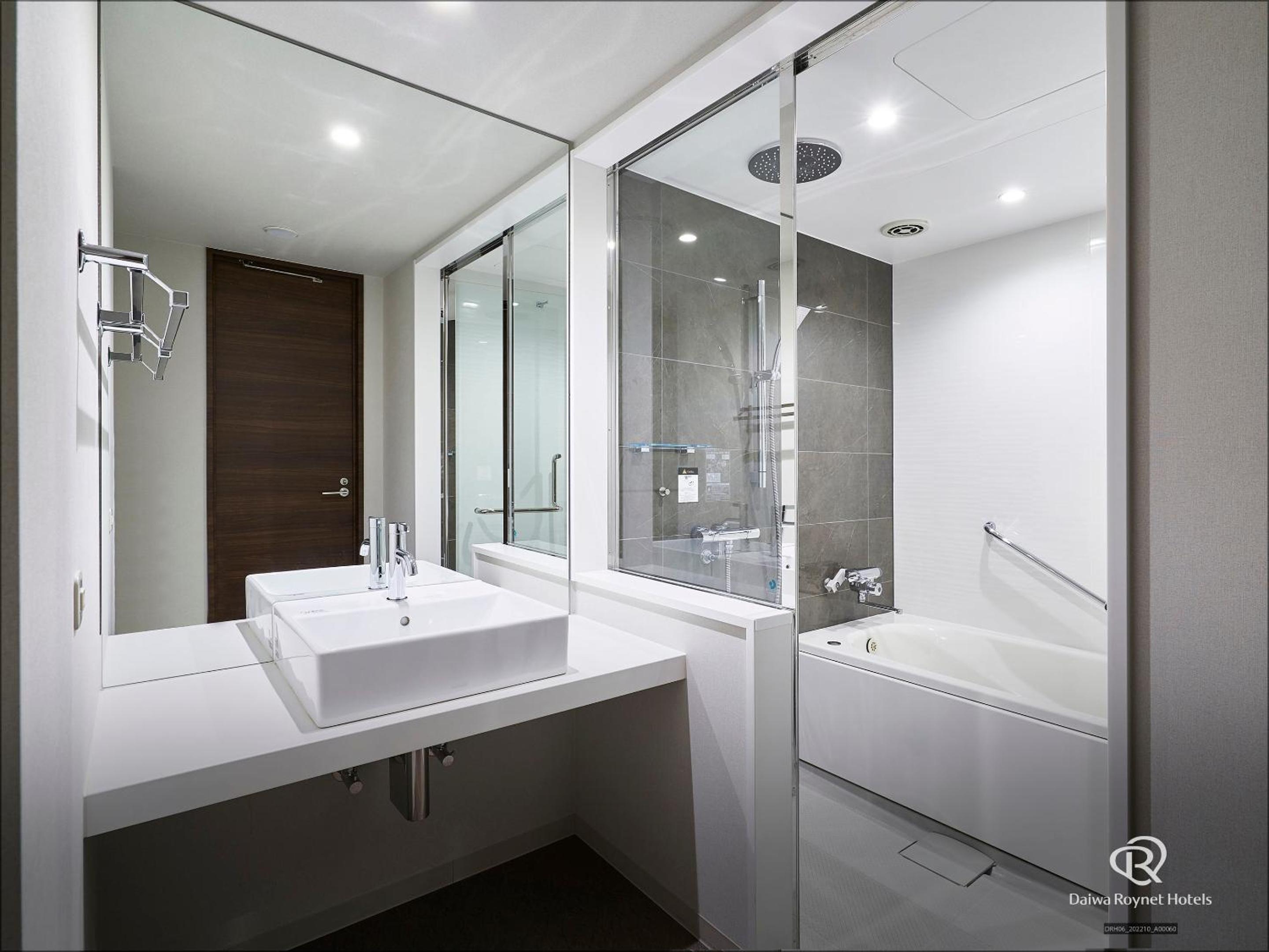 Superior Double Room with No View - Photo 4