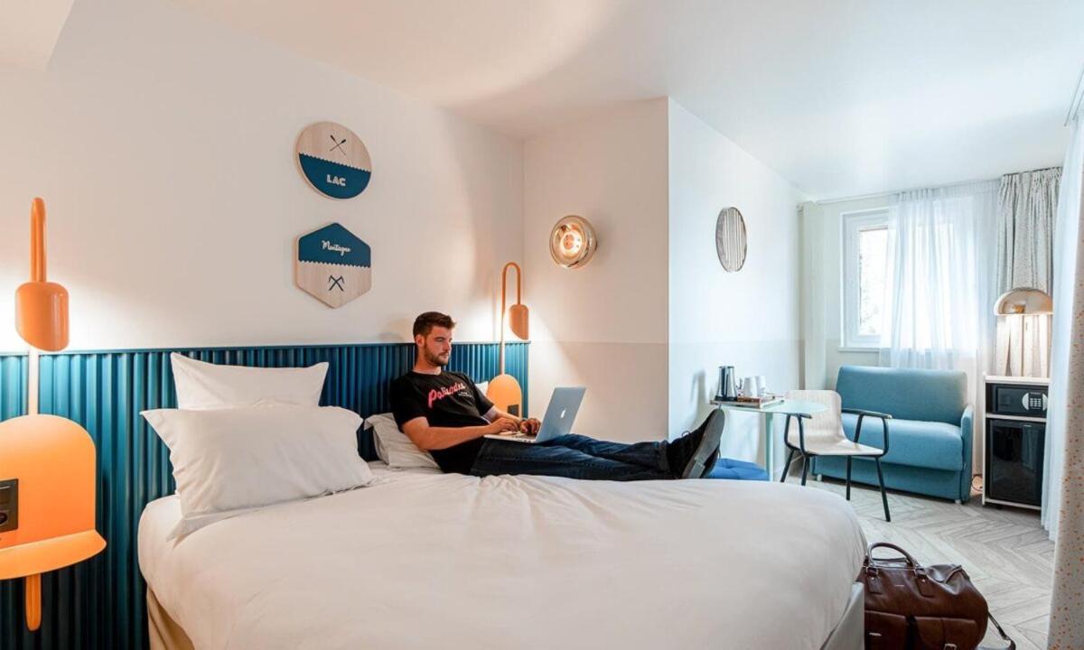 Premium Double Room - Photo 8