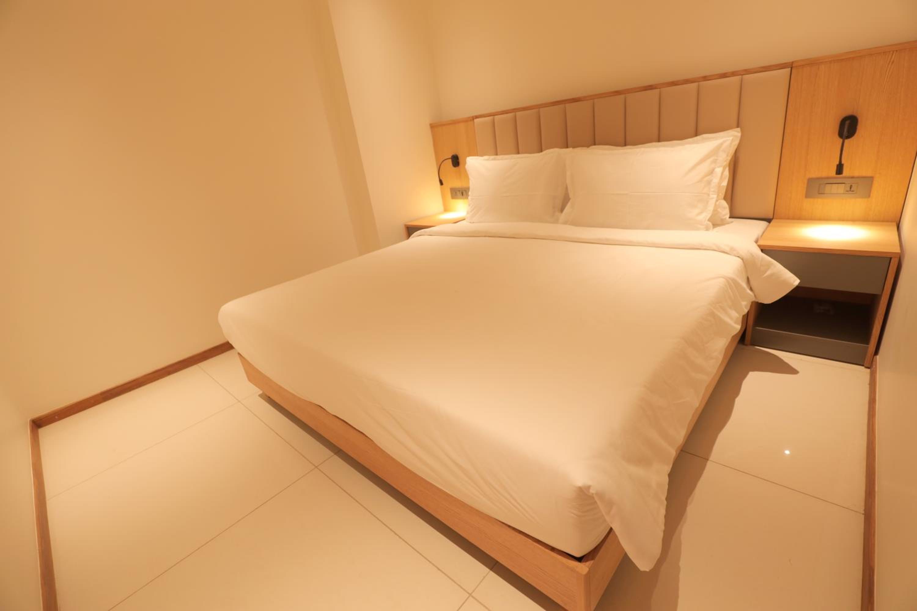Two Bedroom Suite - Photo 10