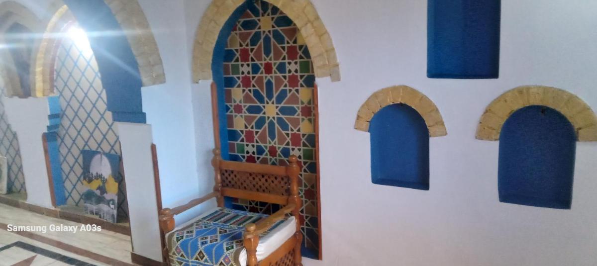 One-Bedroom House - Photo 37