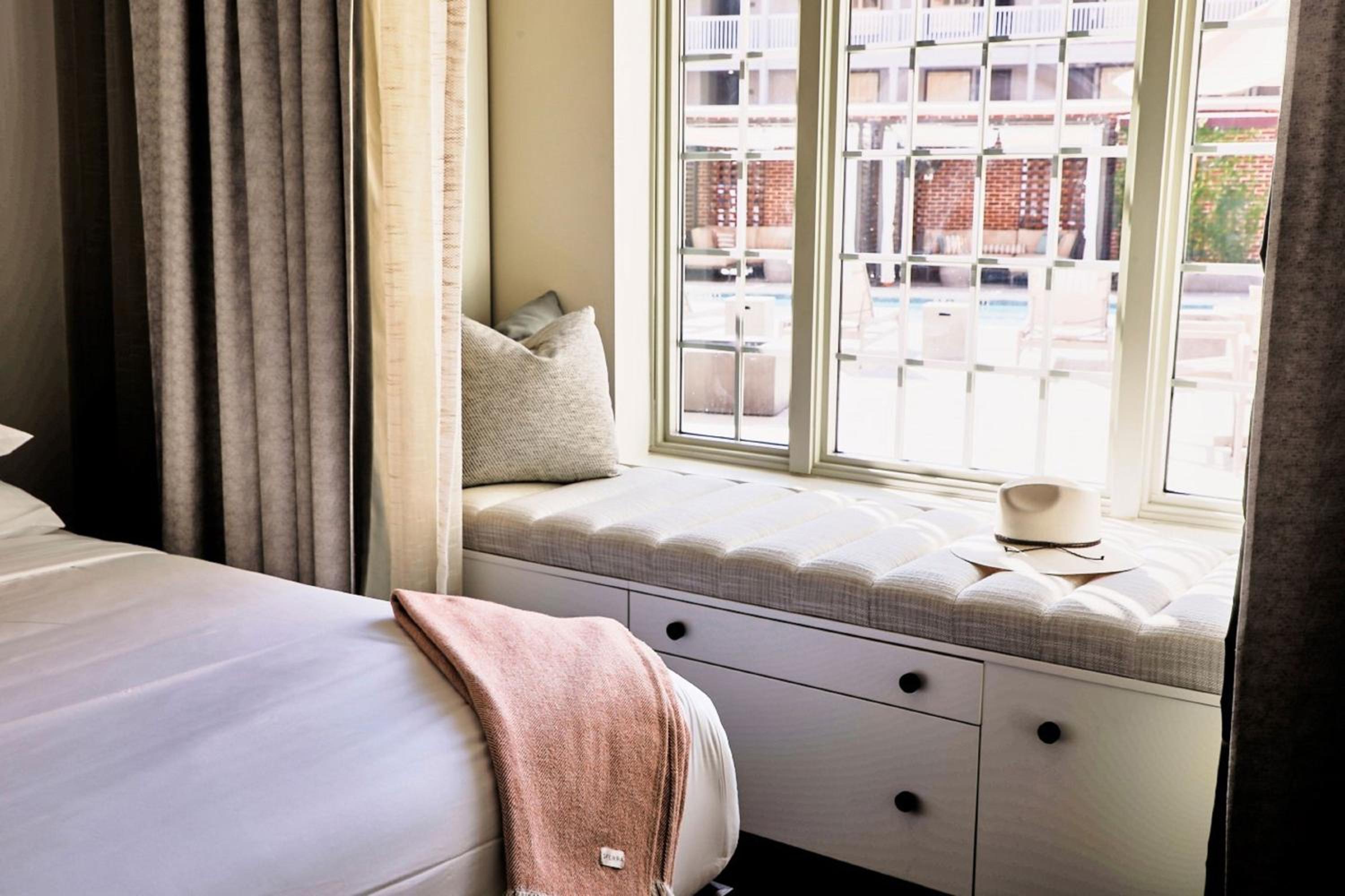 King Room with King Bed and Pool View