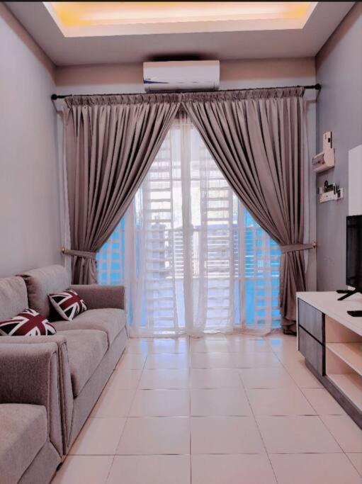 Three-Bedroom House photo 1