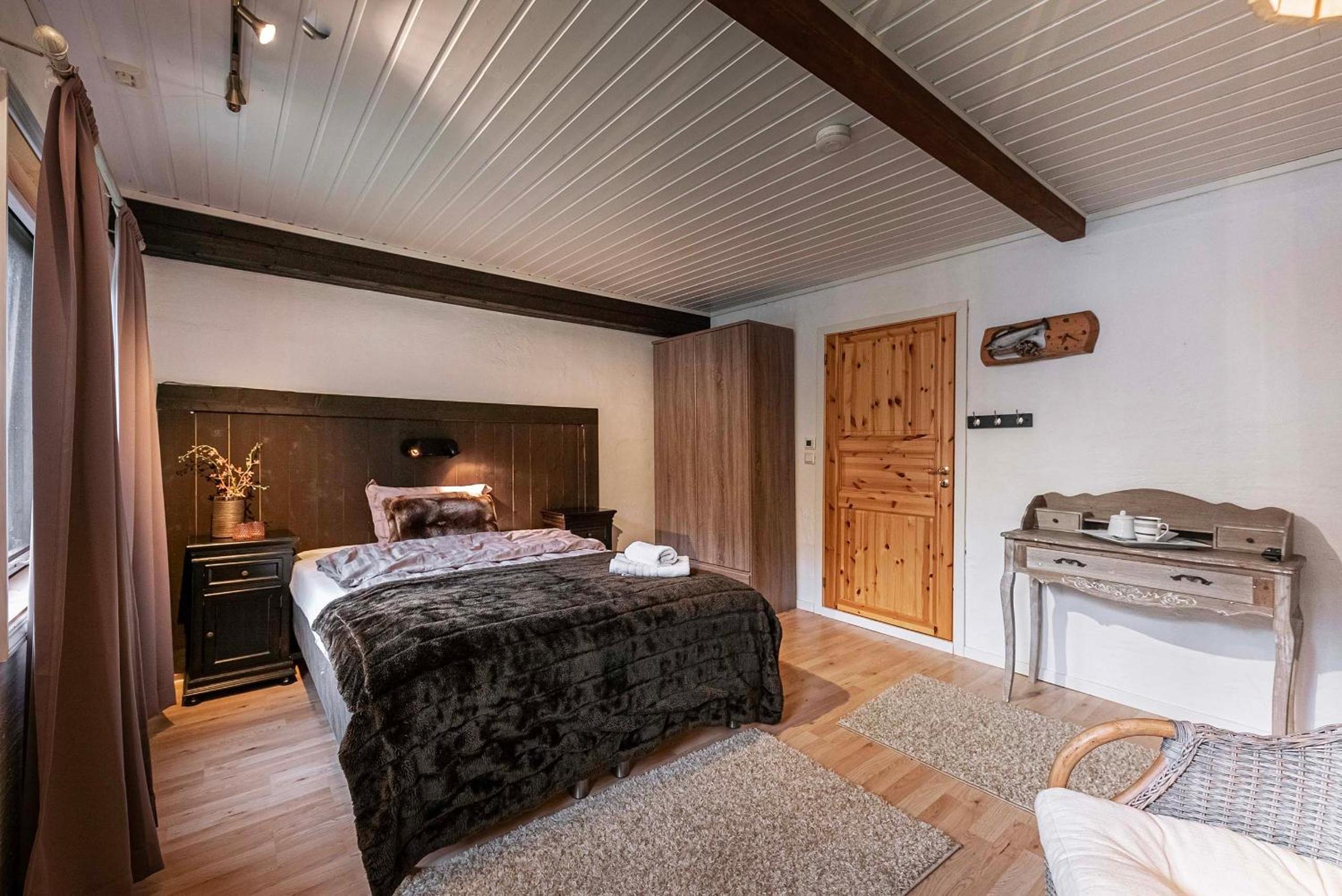 Suite with Mountain View - Photo 1