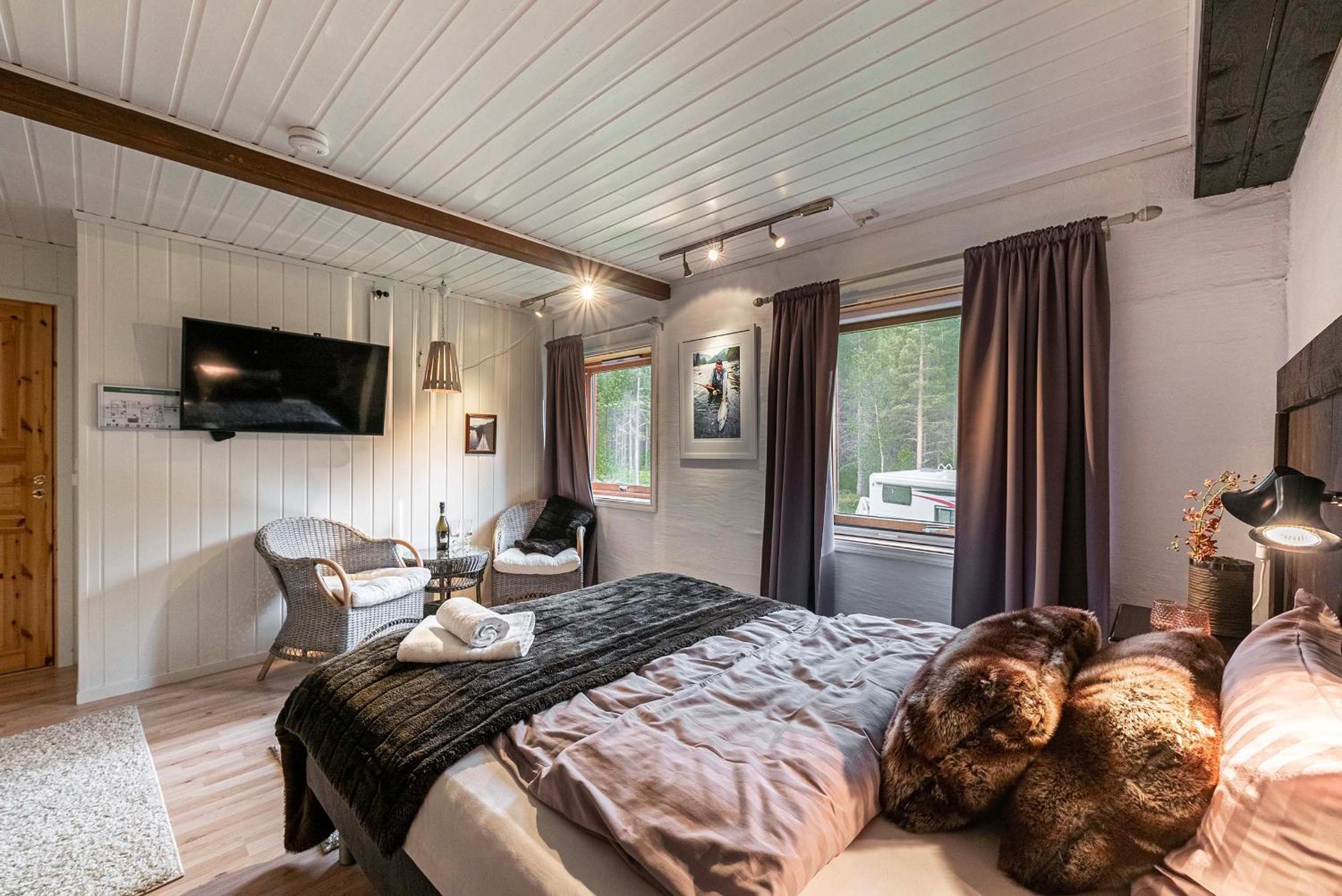 Suite with Mountain View - Photo 6