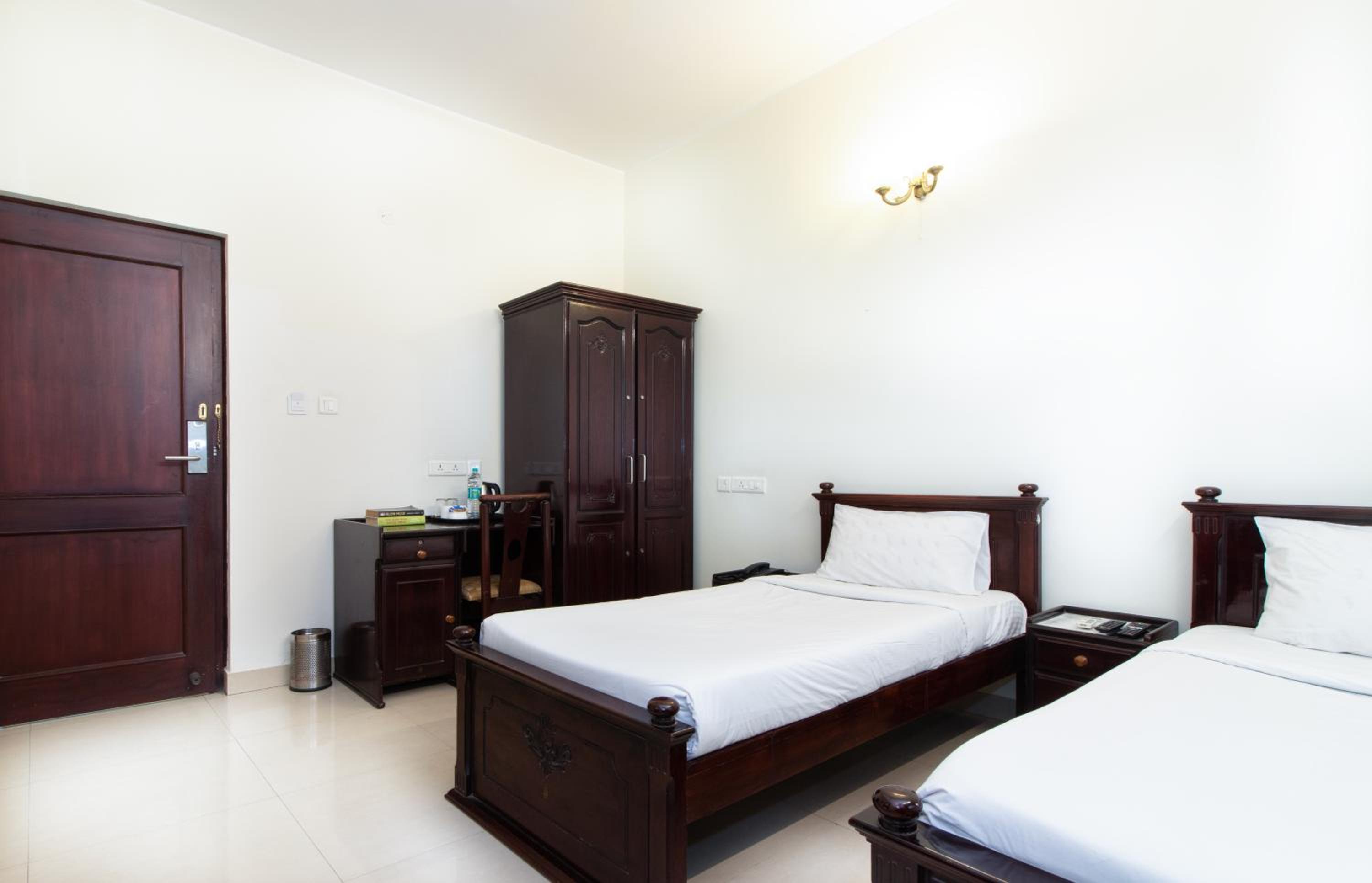 Deluxe Twin Room - Photo 3