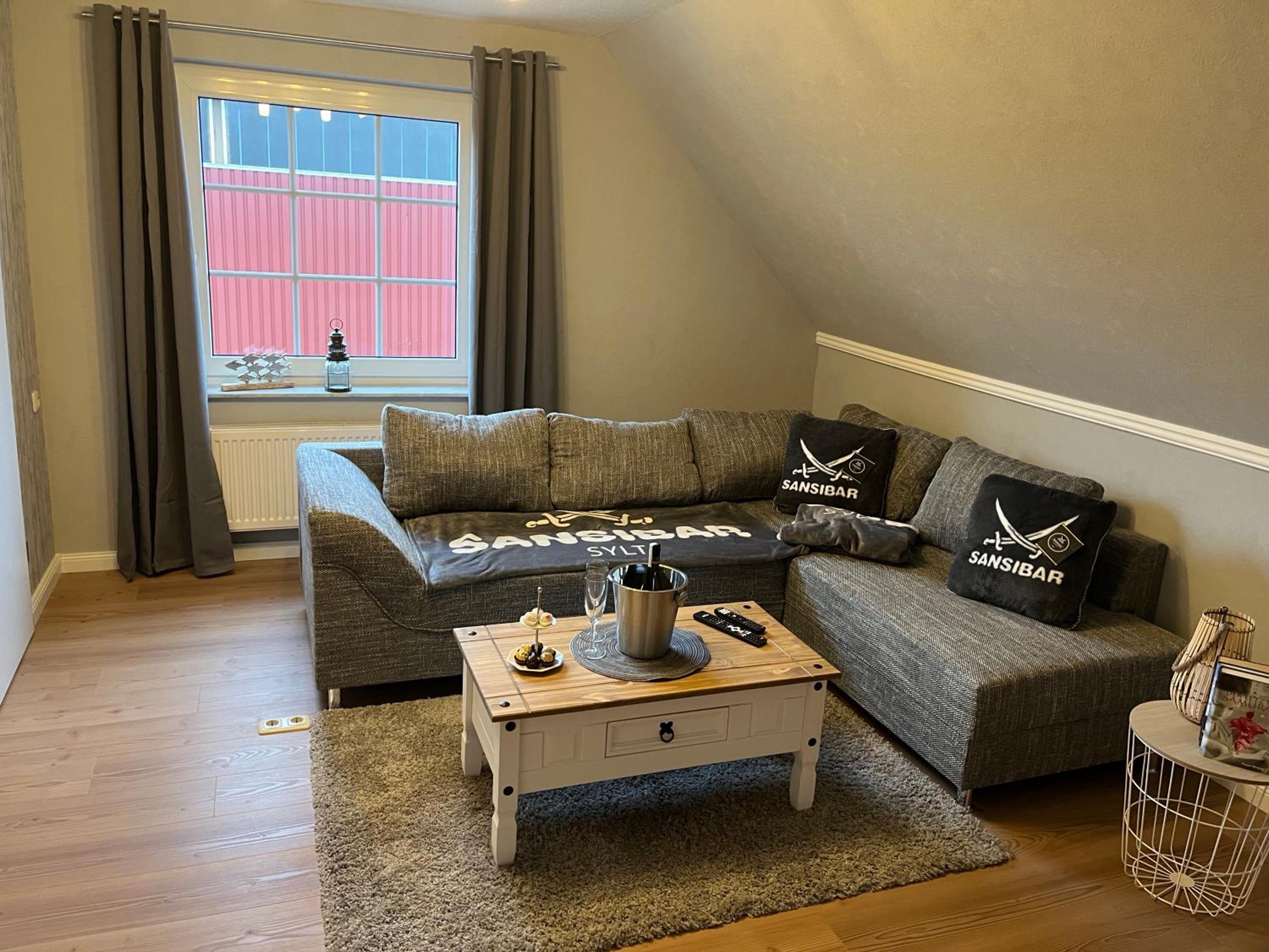 One-Bedroom Apartment photo 3