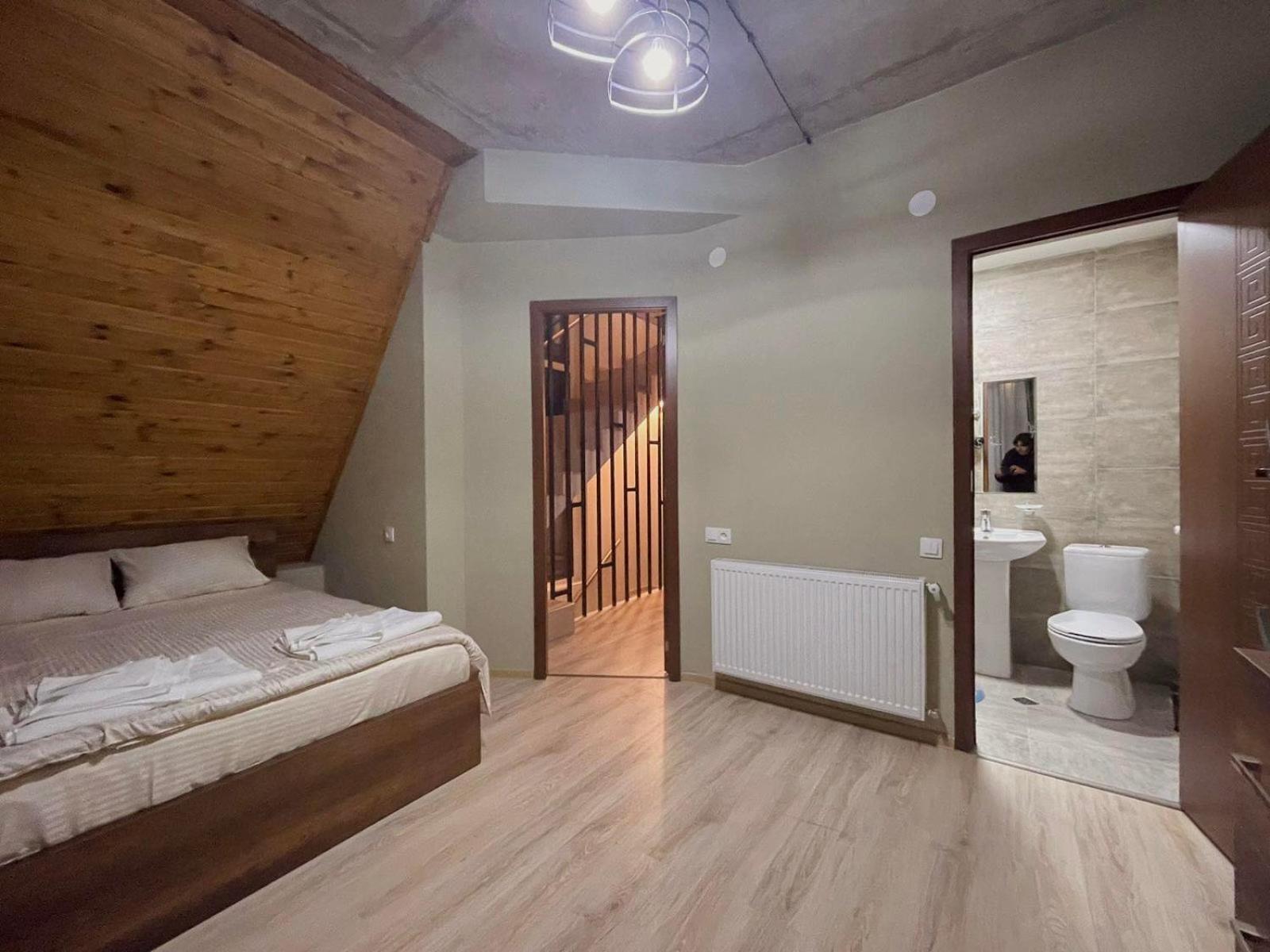 Three-Bedroom House photo 3